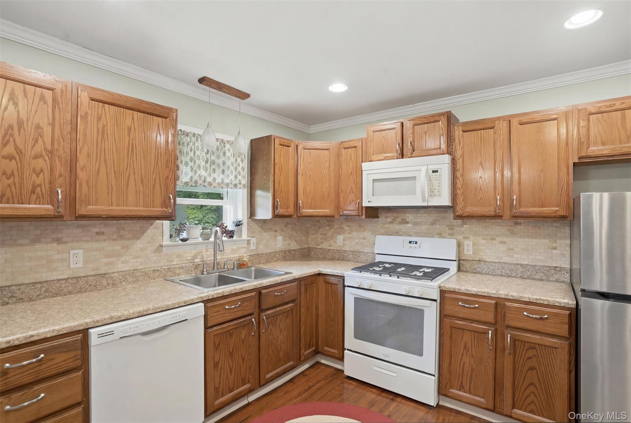 21 Overlook Avenue Property Photo 8