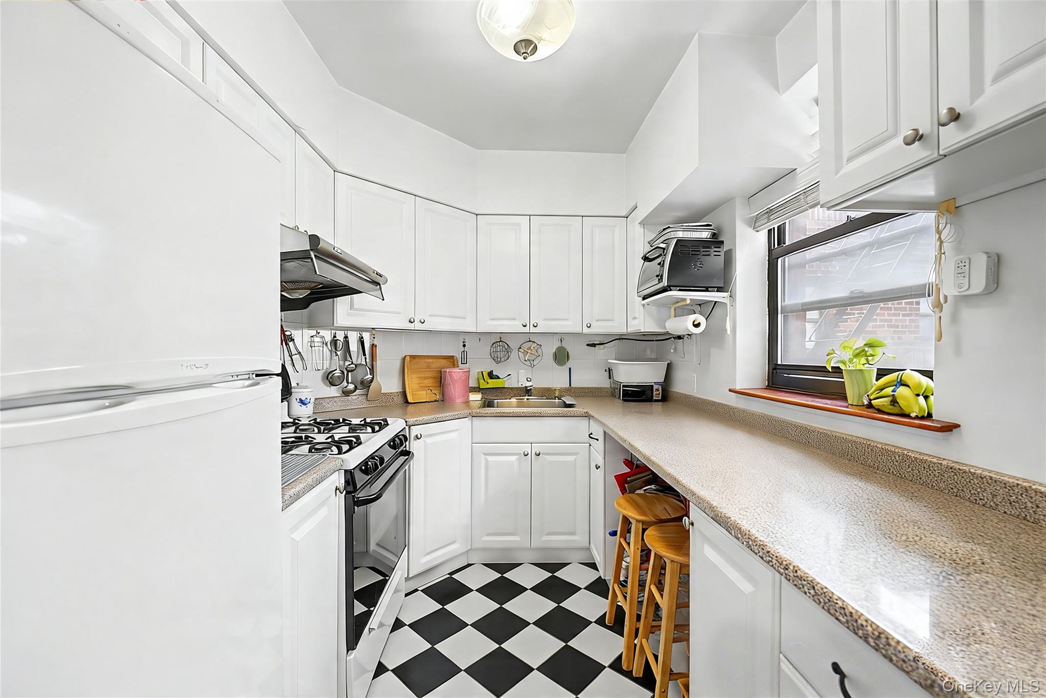 25-34 Union Street 6e Property Photo 13