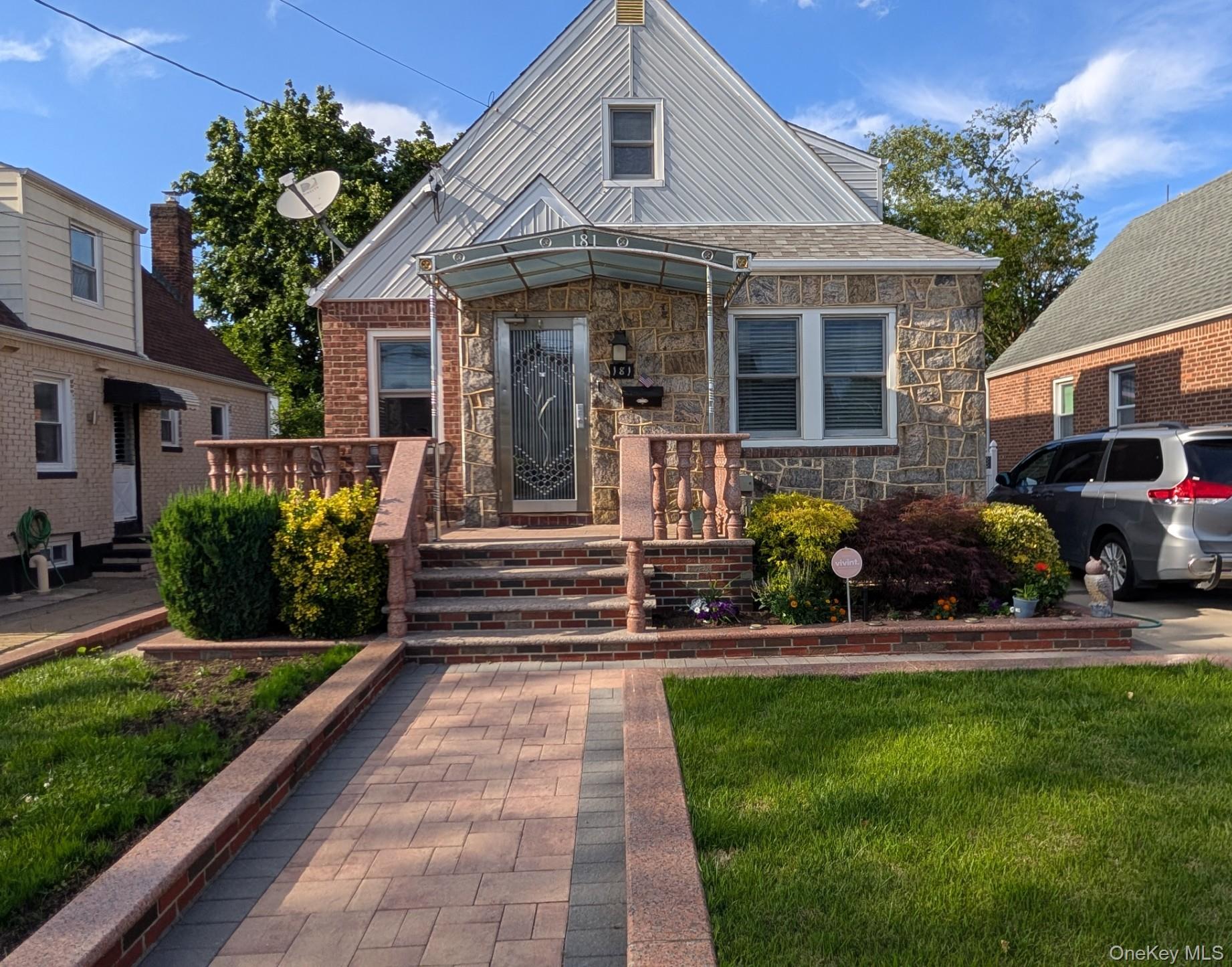 181 Beech Street Property Photo 1