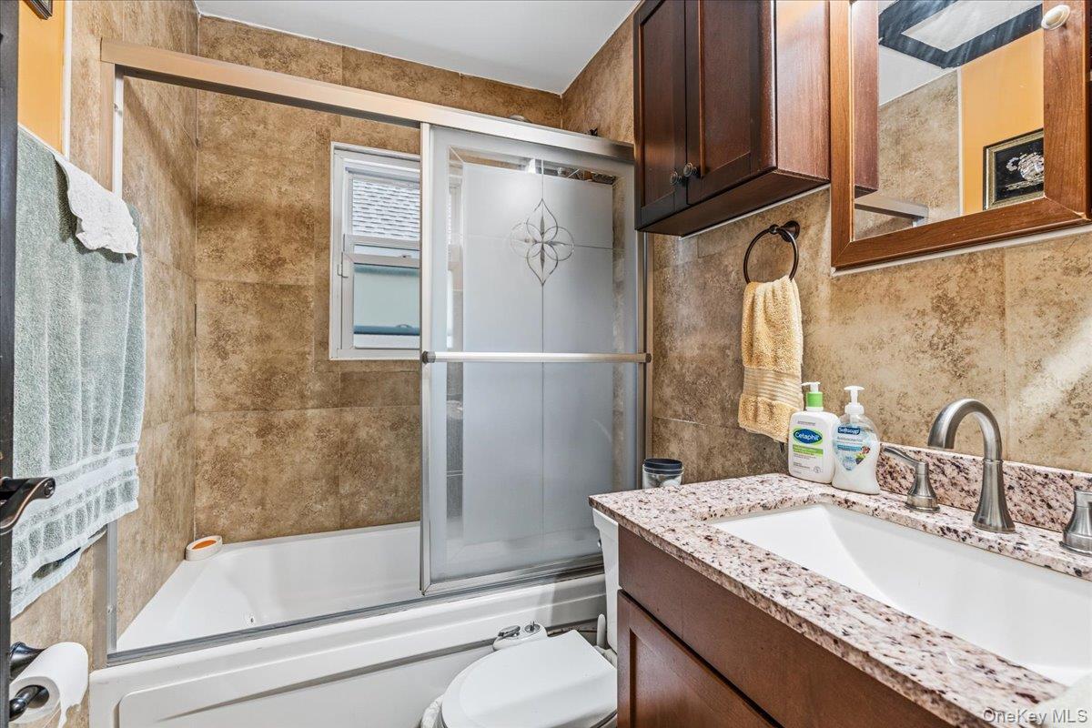 181 Beech Street Property Photo 8
