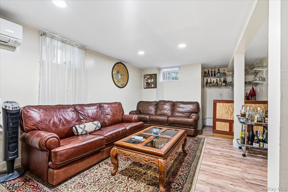 181 Beech Street Property Photo 14