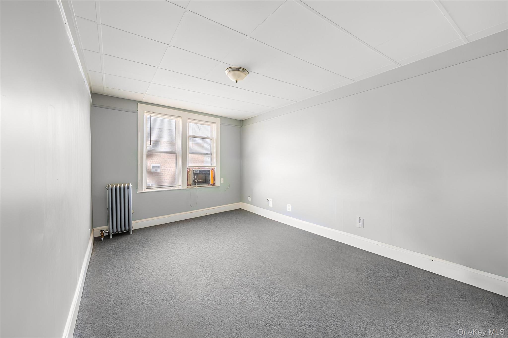 16904 Crocheron Avenue Property Photo 3