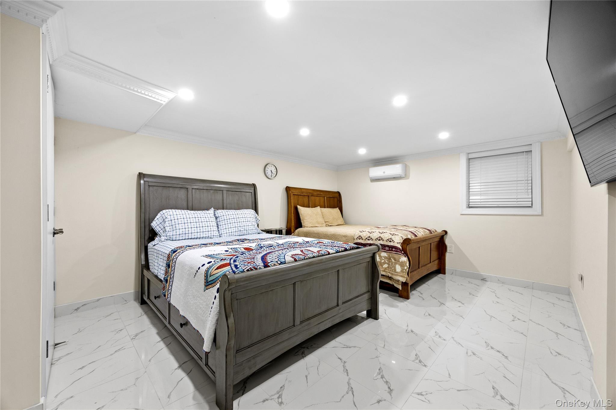 249 Glen Cove Road Property Photo 30