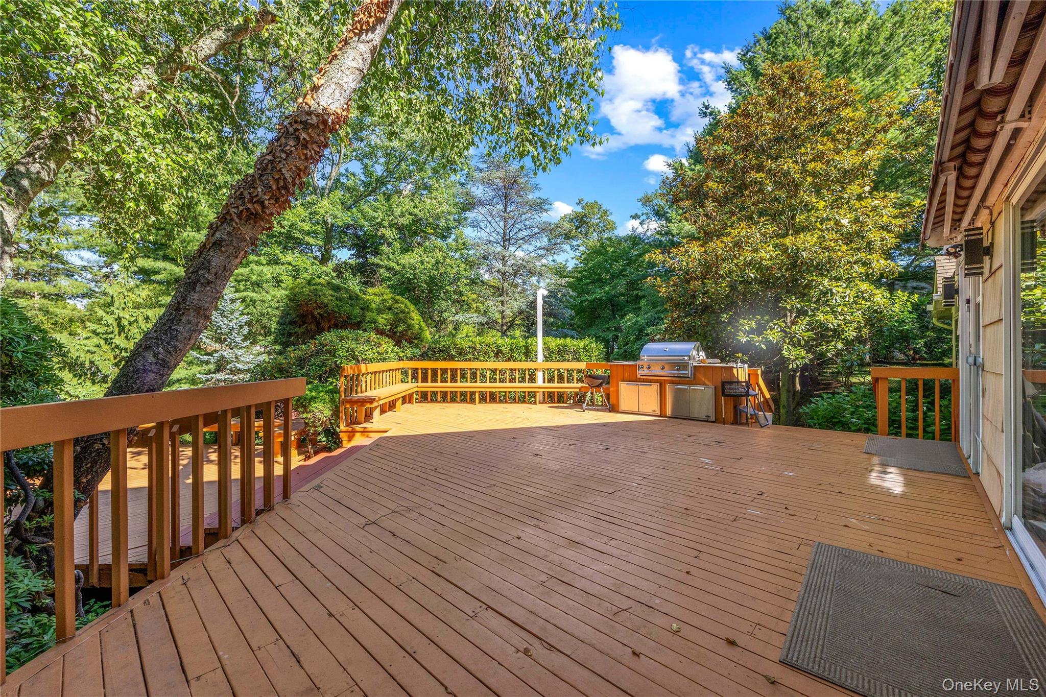 249 Glen Cove Road Property Photo 31