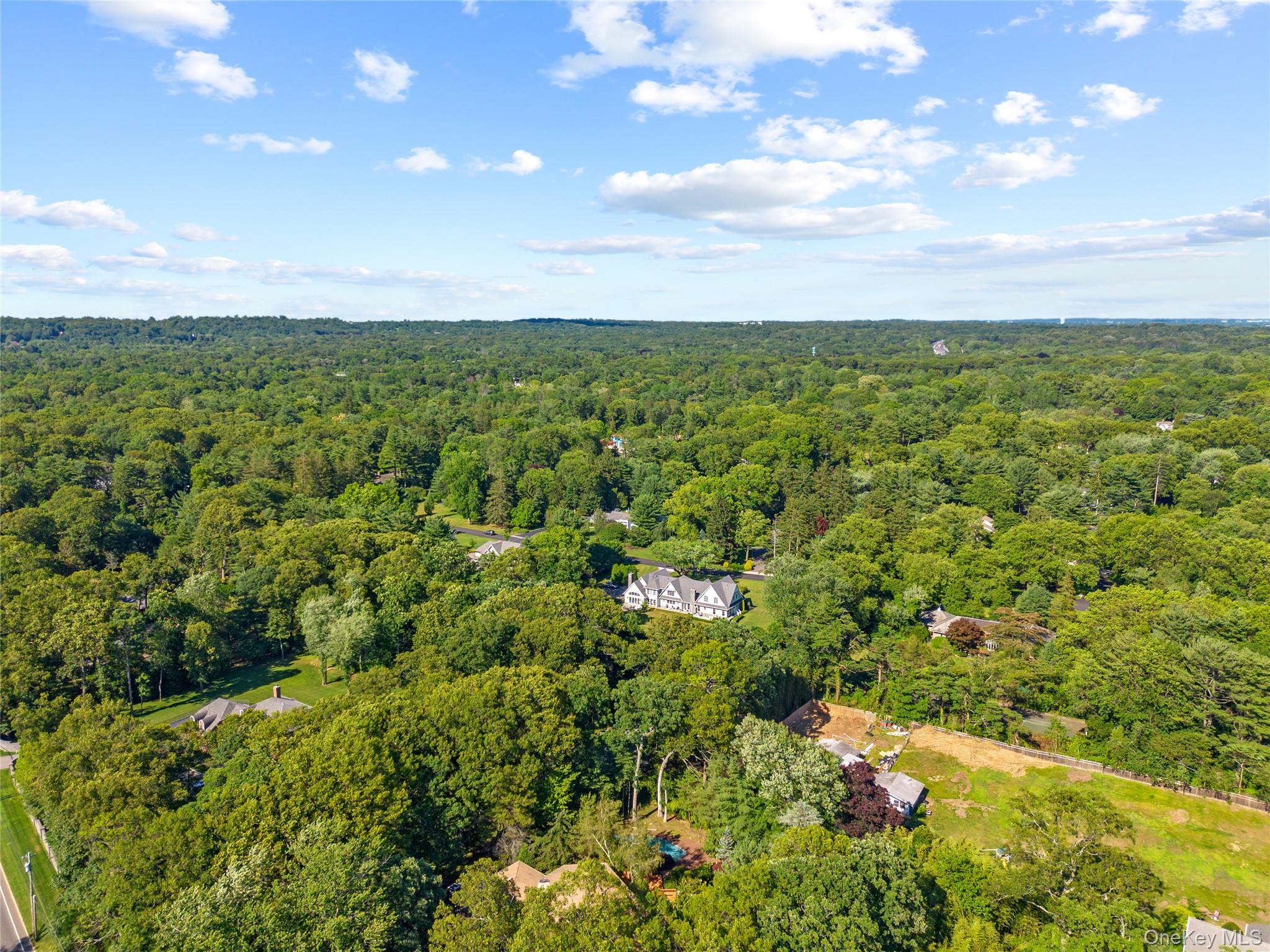 249 Glen Cove Road Property Photo 35