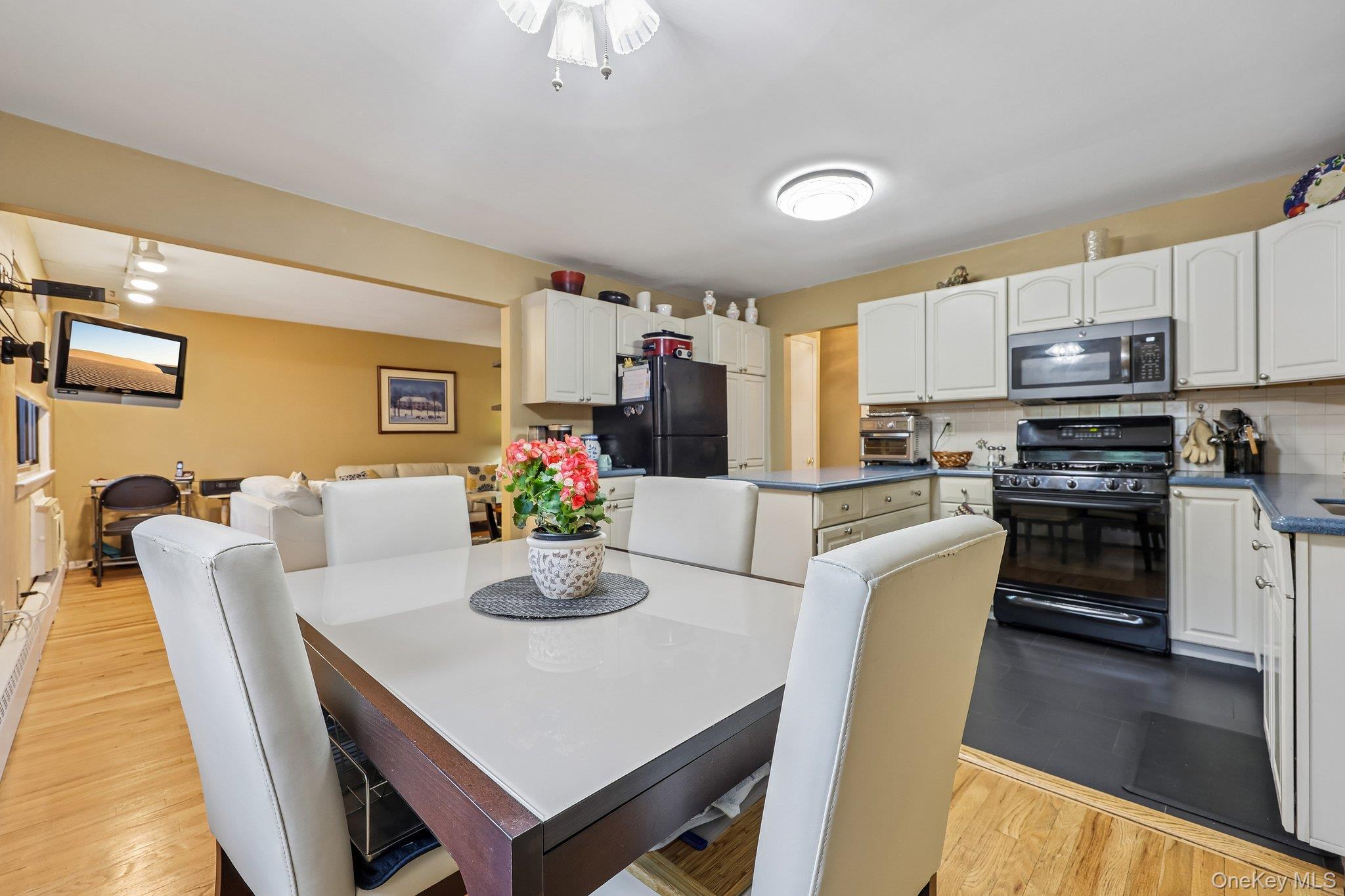 3 W Lawrence Park Drive 3 Property Photo 8