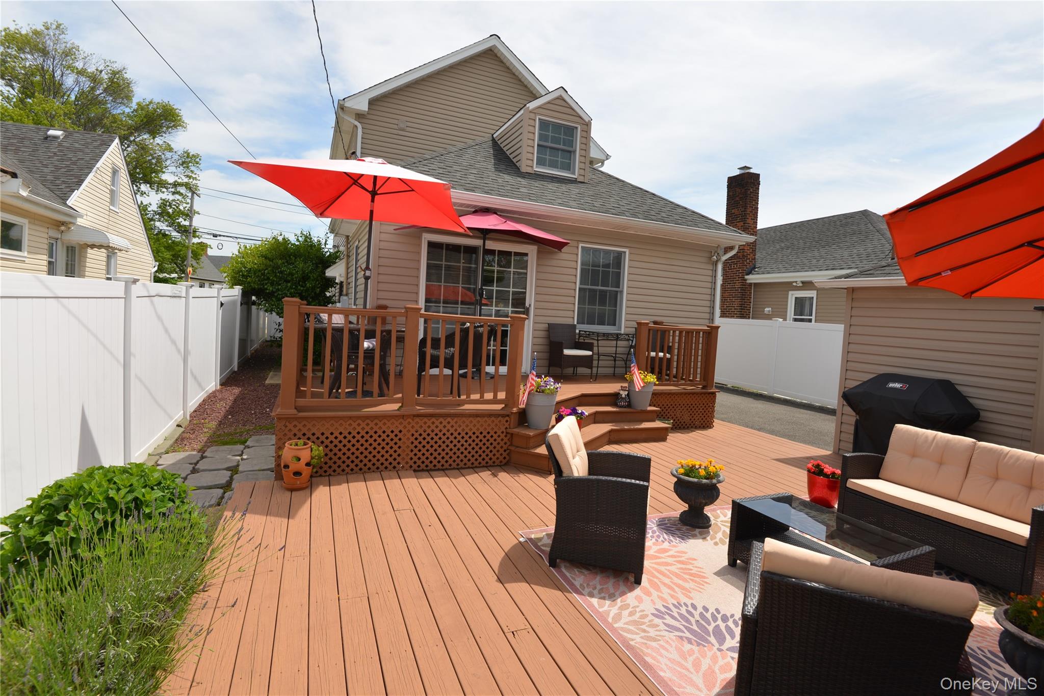 2698 Rosebud Avenue Property Photo 4
