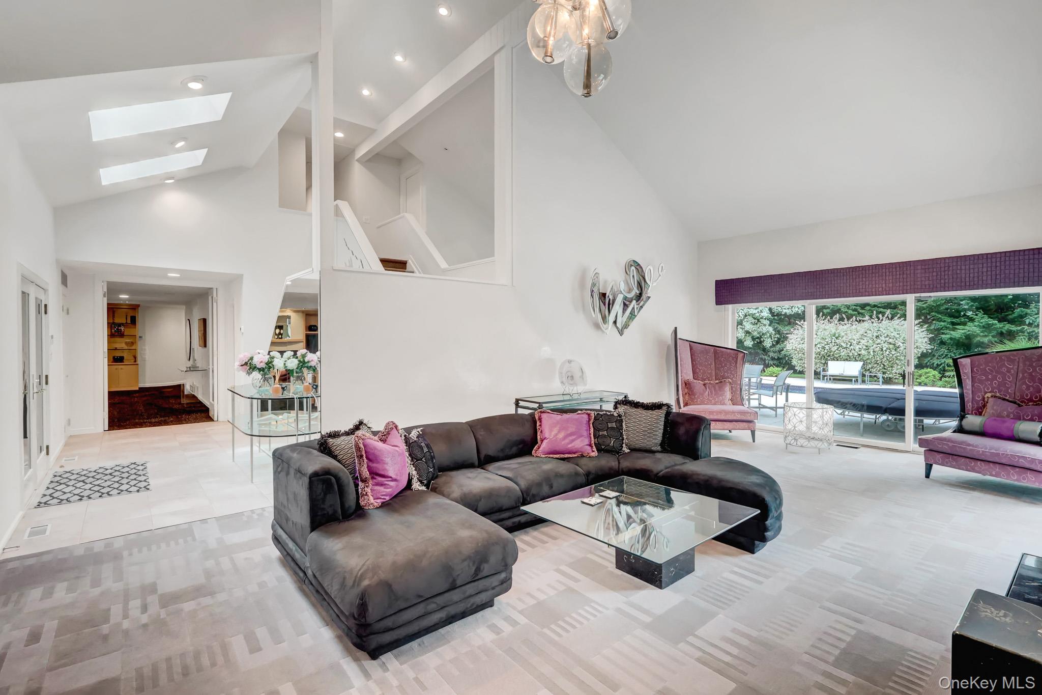 9 Plume Grass Way Property Photo 8