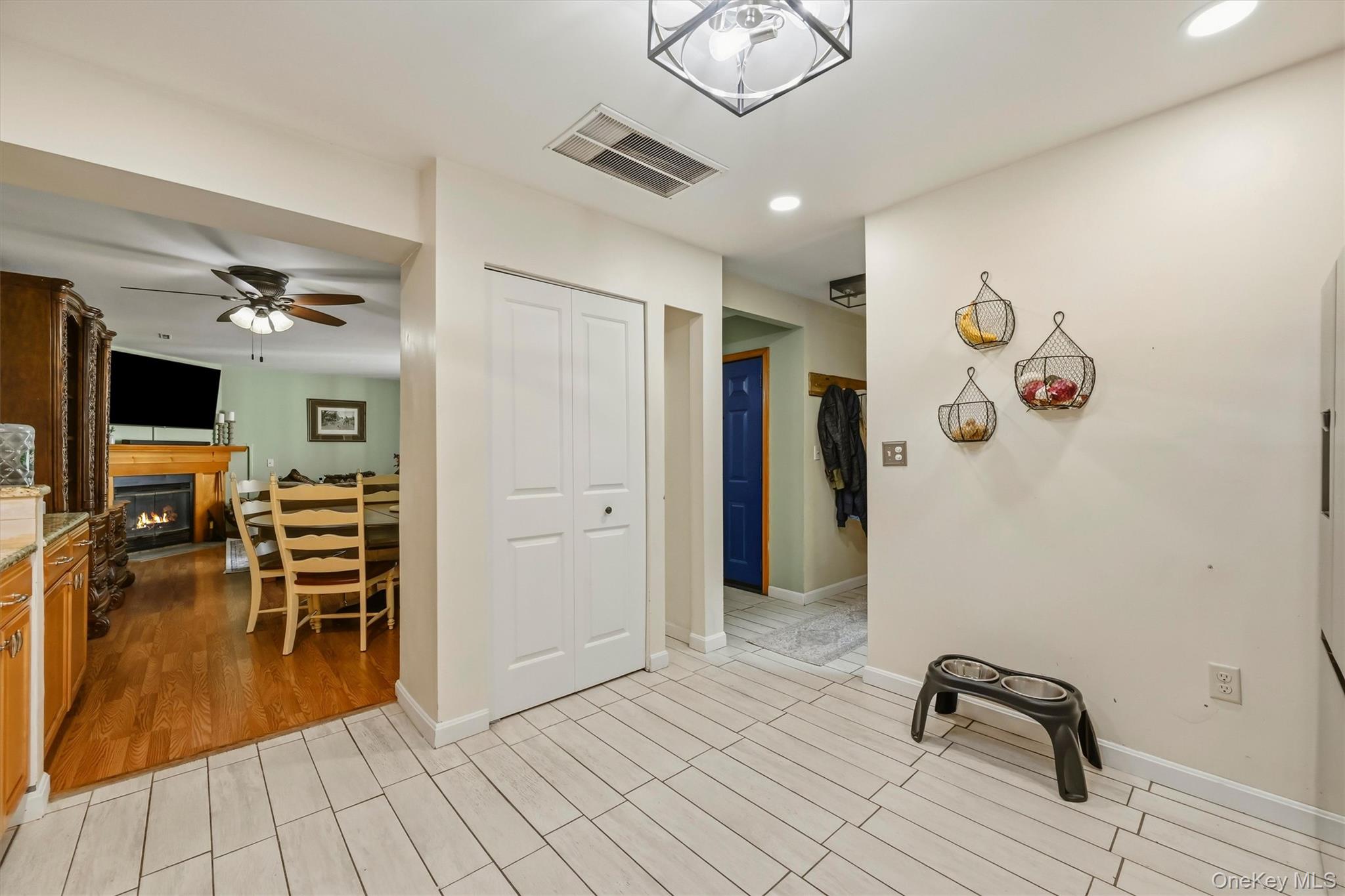 100 Laudaten Way Property Photo 17