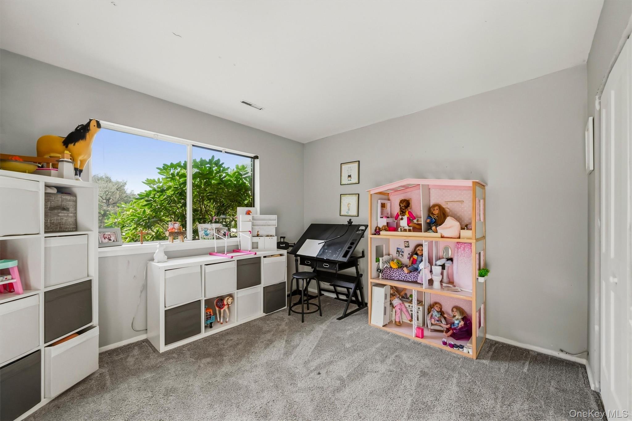 100 Laudaten Way Property Photo 18