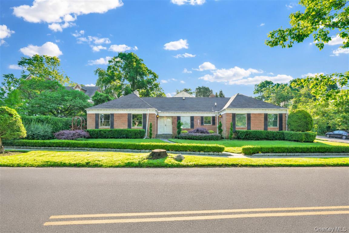 105 Park Lane Property Photo 1