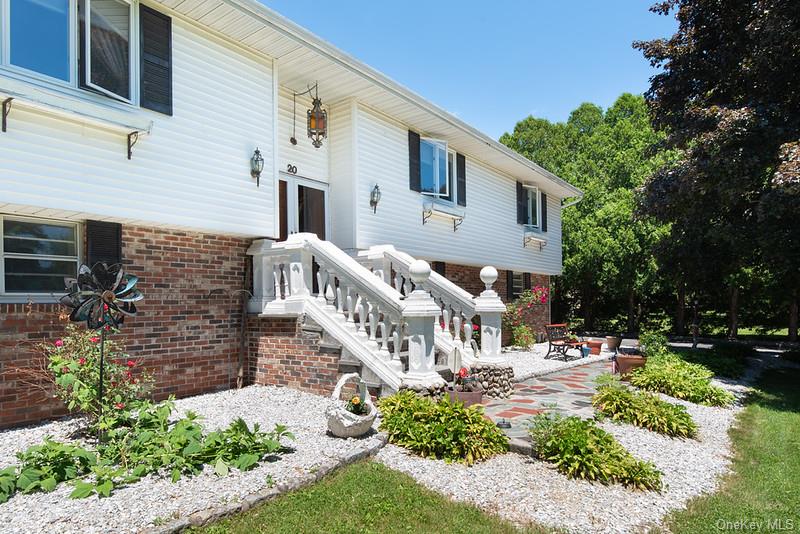 20 Craig Lane Property Photo 3