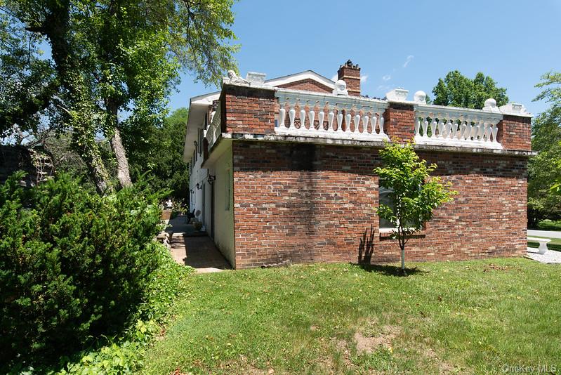 20 Craig Lane Property Photo 5