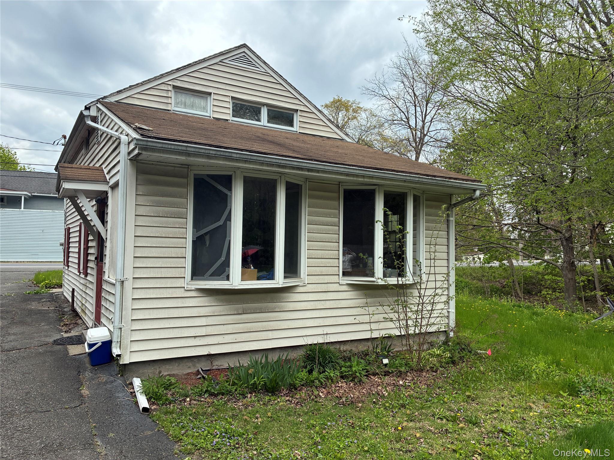 42 State Route 9h Property Photo 2