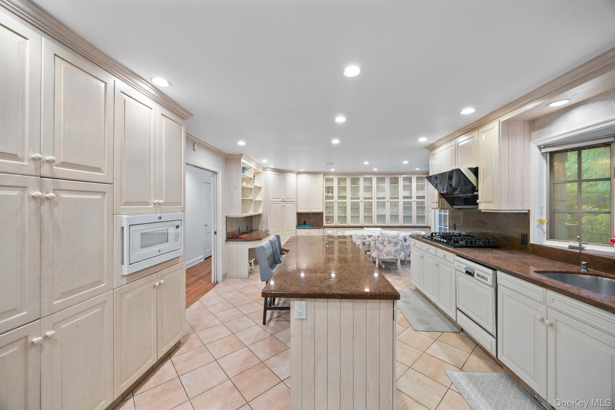 98 Brookby Road Property Photo 9
