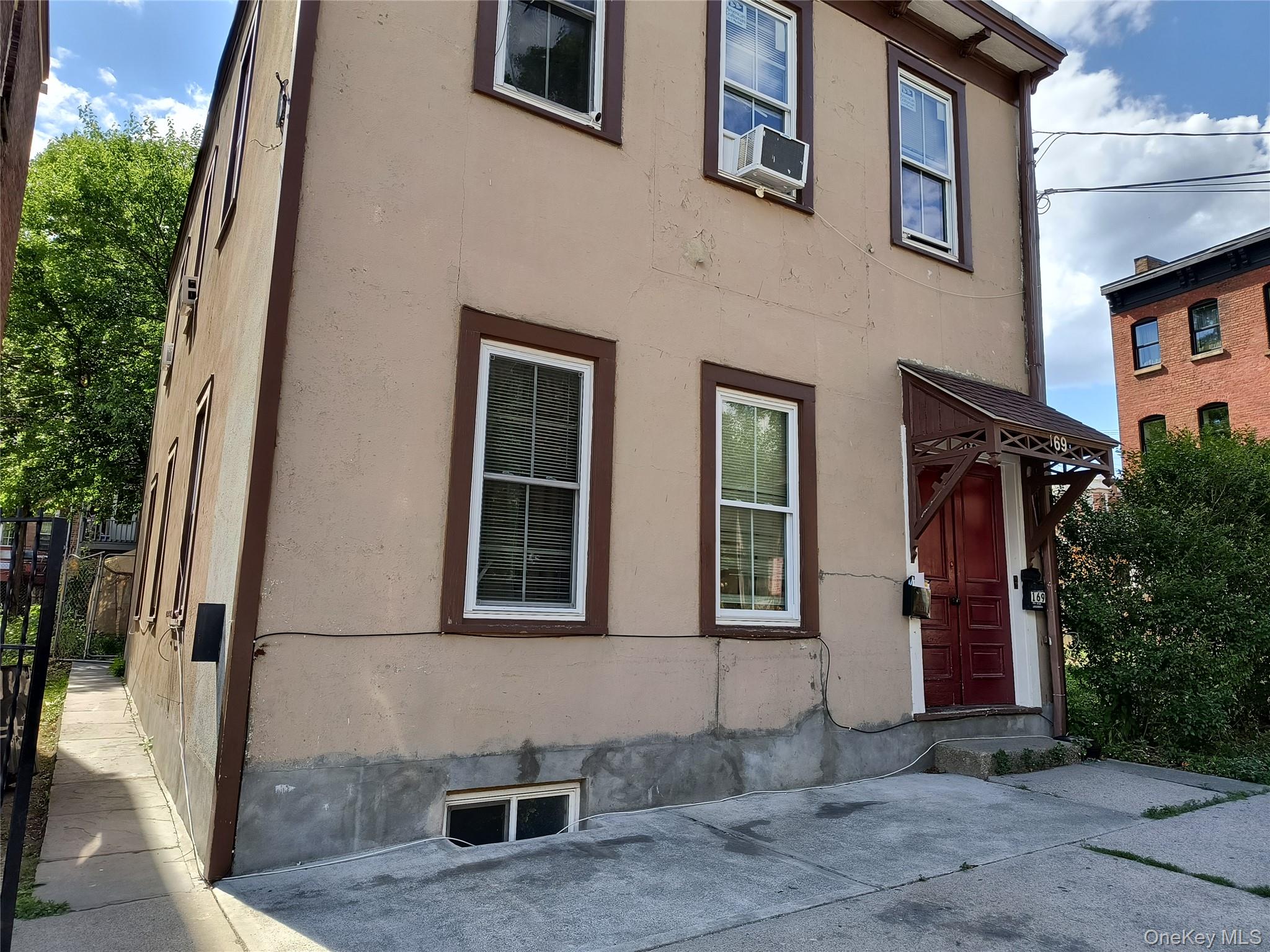 169 N Miller Street Property Photo 1