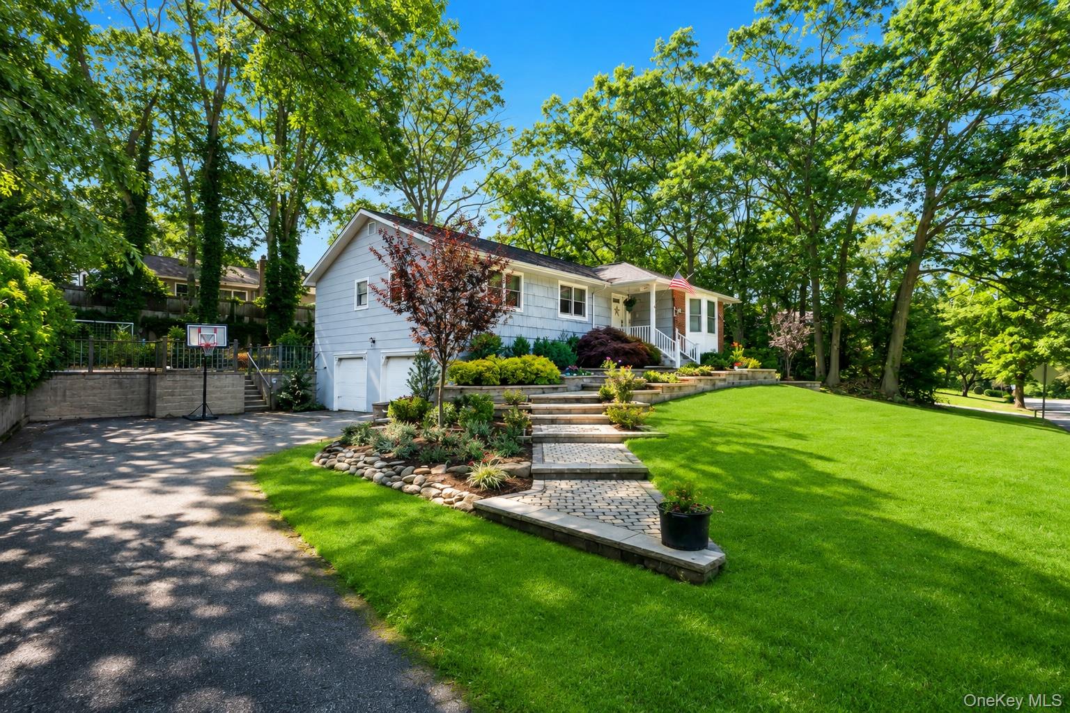 64 Patchogue Drive Property Photo 4