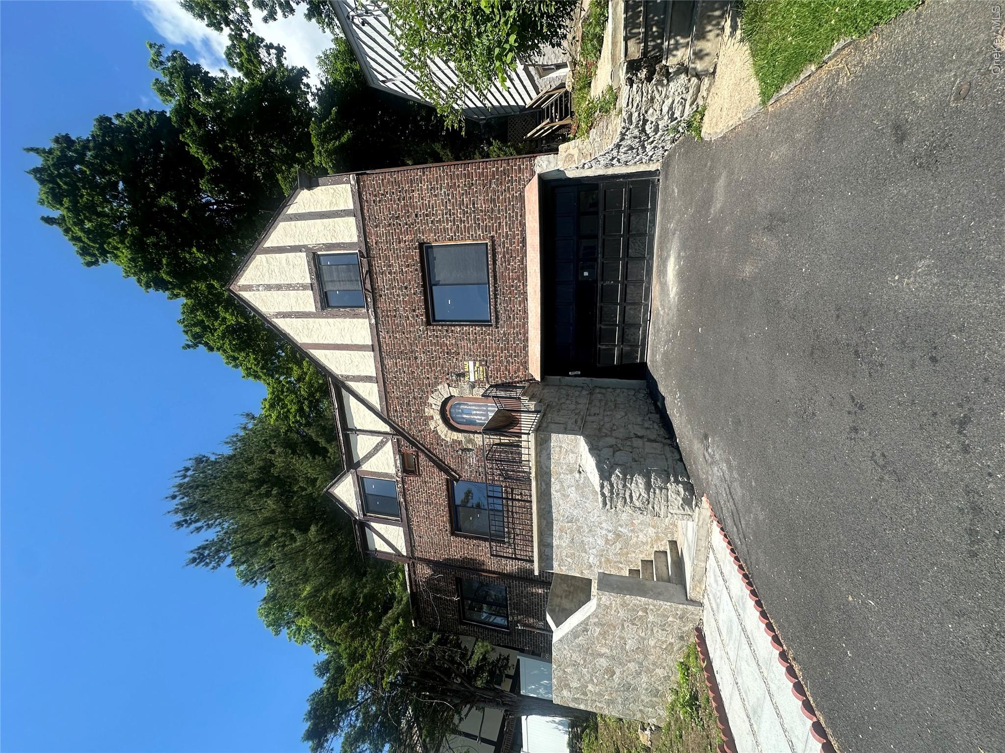 55 Brookdale Drive Property Photo 1
