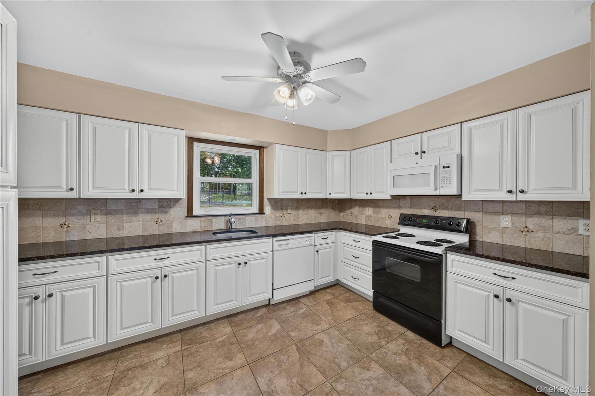 33 Winchester Drive Property Photo 16