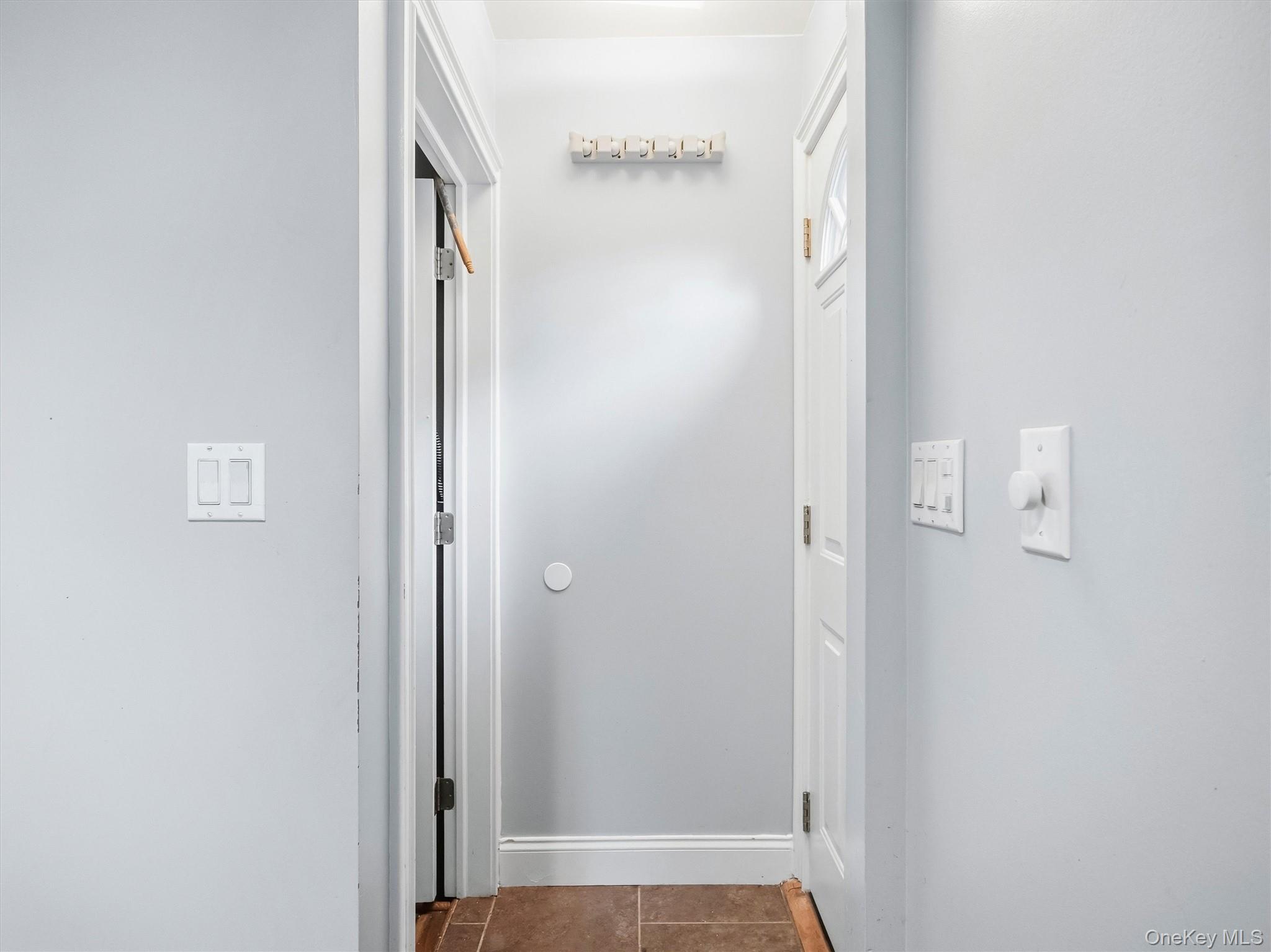 2 Hempstead Lane Property Photo 17