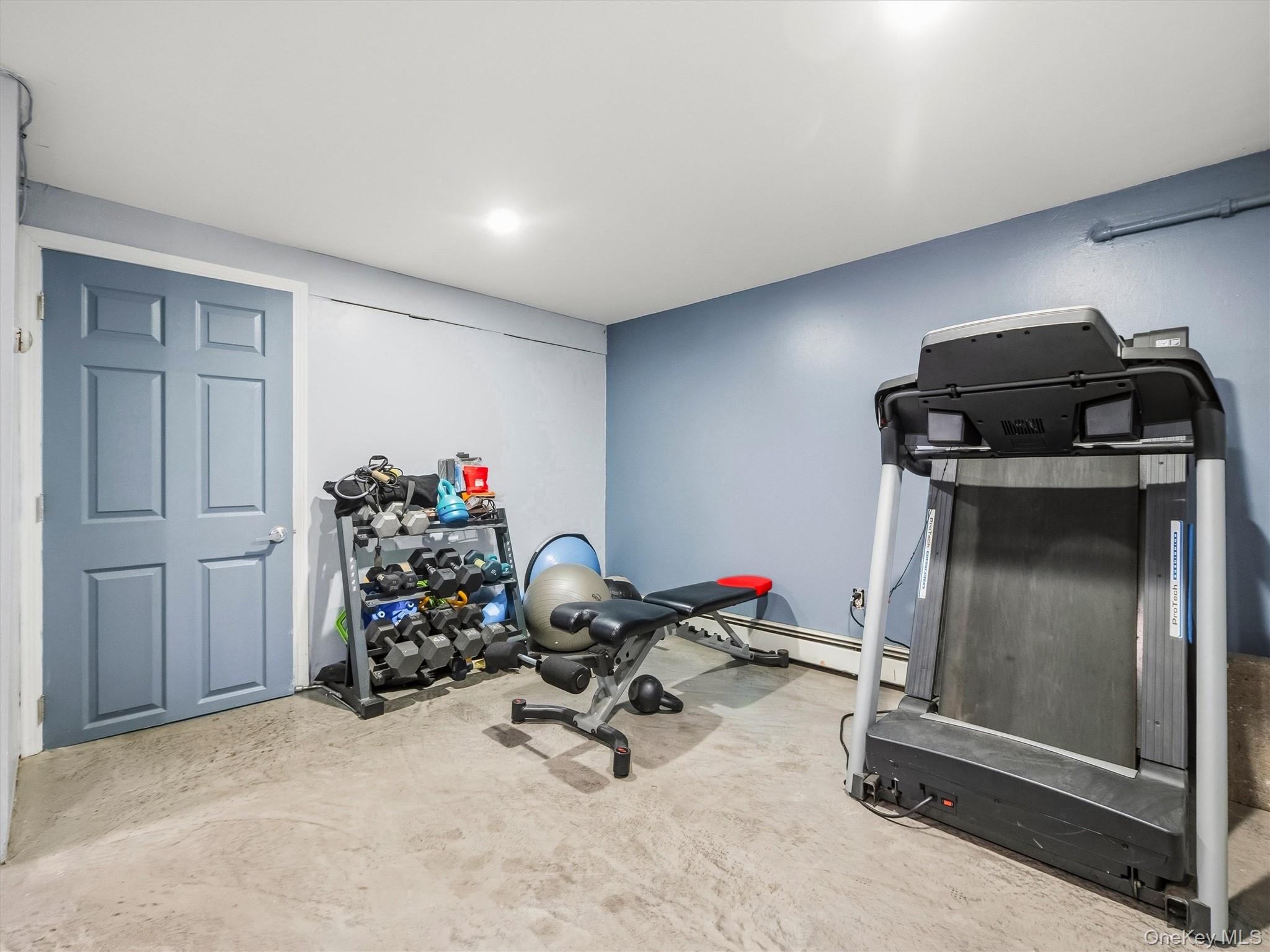 2 Hempstead Lane Property Photo 31