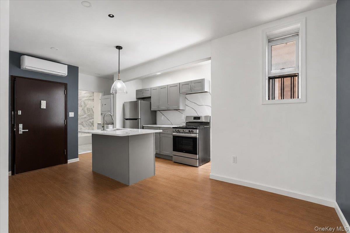 324 Eldert Street 2b Property Photo 8