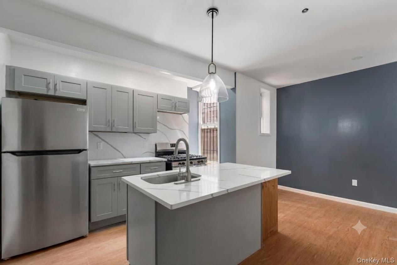 324 Eldert Street 3B Property Photo 1
