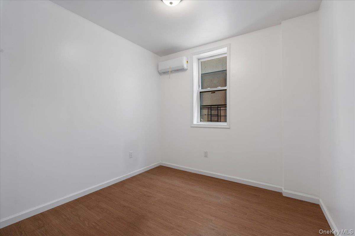 324 Eldert Street 3b Property Photo 7