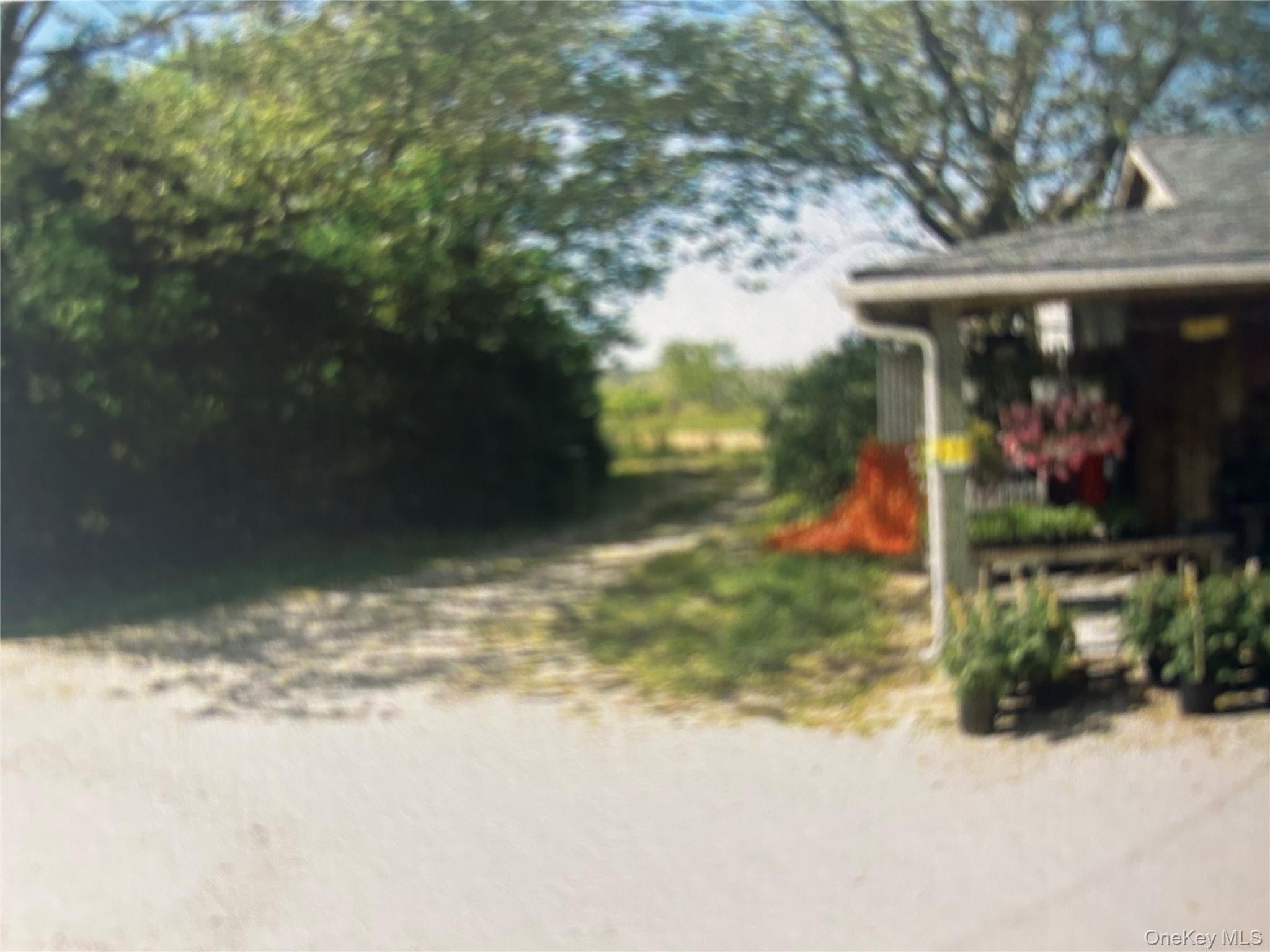 4042 Sound Avenue Property Photo 2