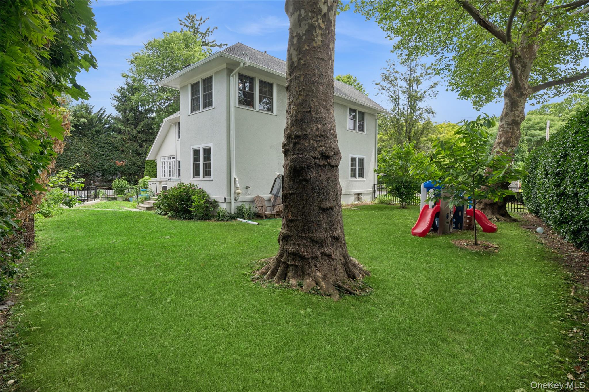 347 Highbrook Avenue Property Photo 38