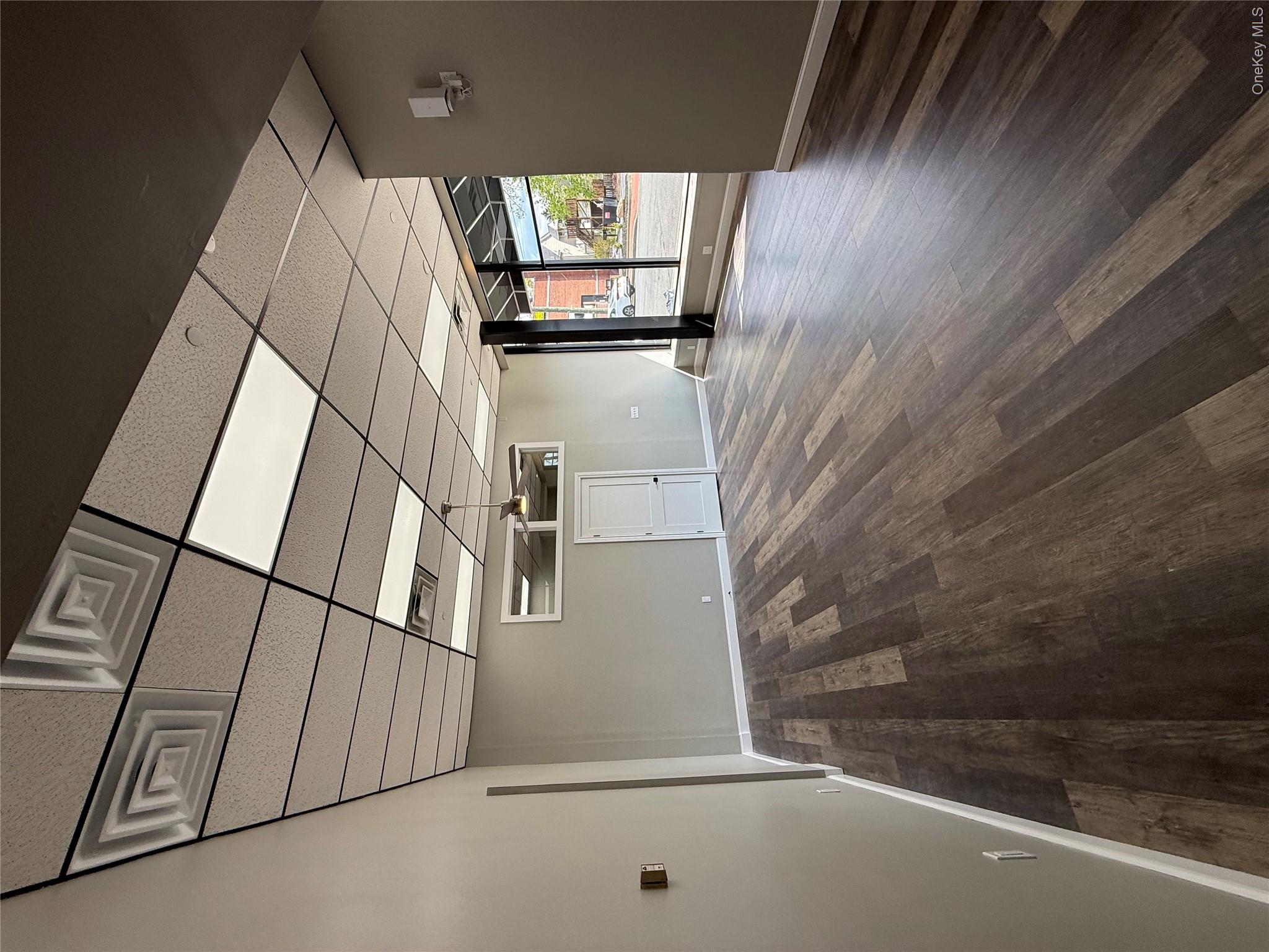 21 N William Street 1 Property Photo 5