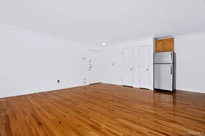 233 N Middletown Road D Property Photo 5