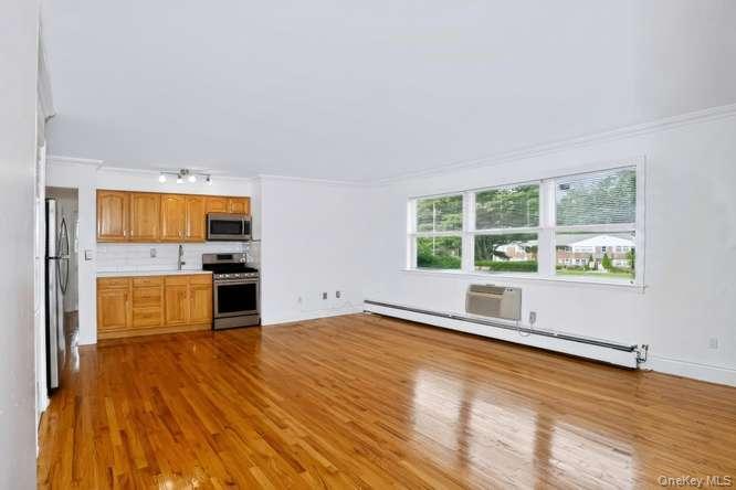 233 N Middletown Road D Property Photo 6