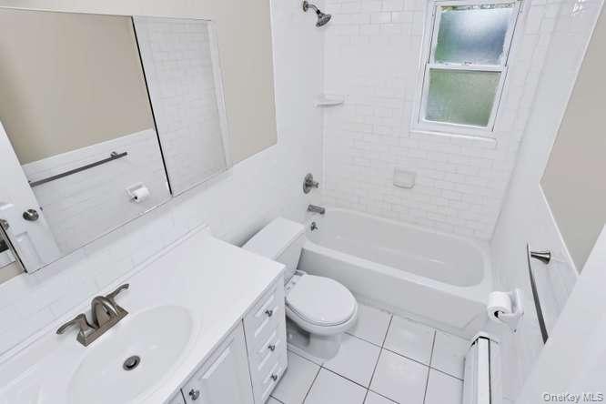 233 N Middletown Road D Property Photo 7