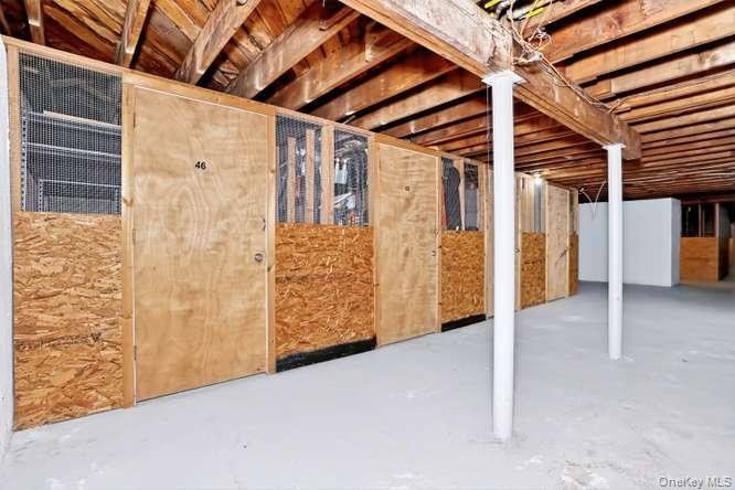 233 N Middletown Road D Property Photo 16