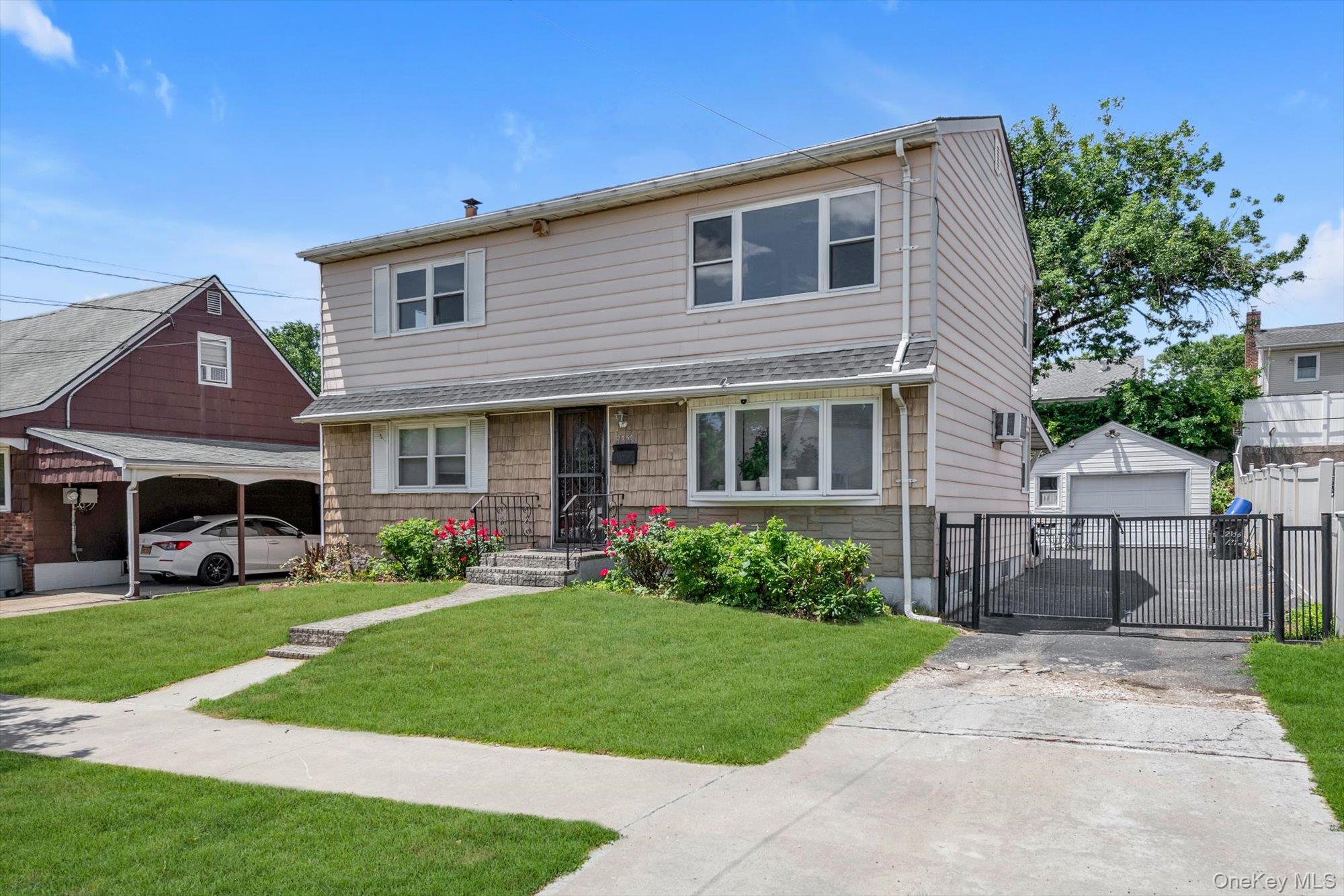 2356 129th Street Property Photo 1