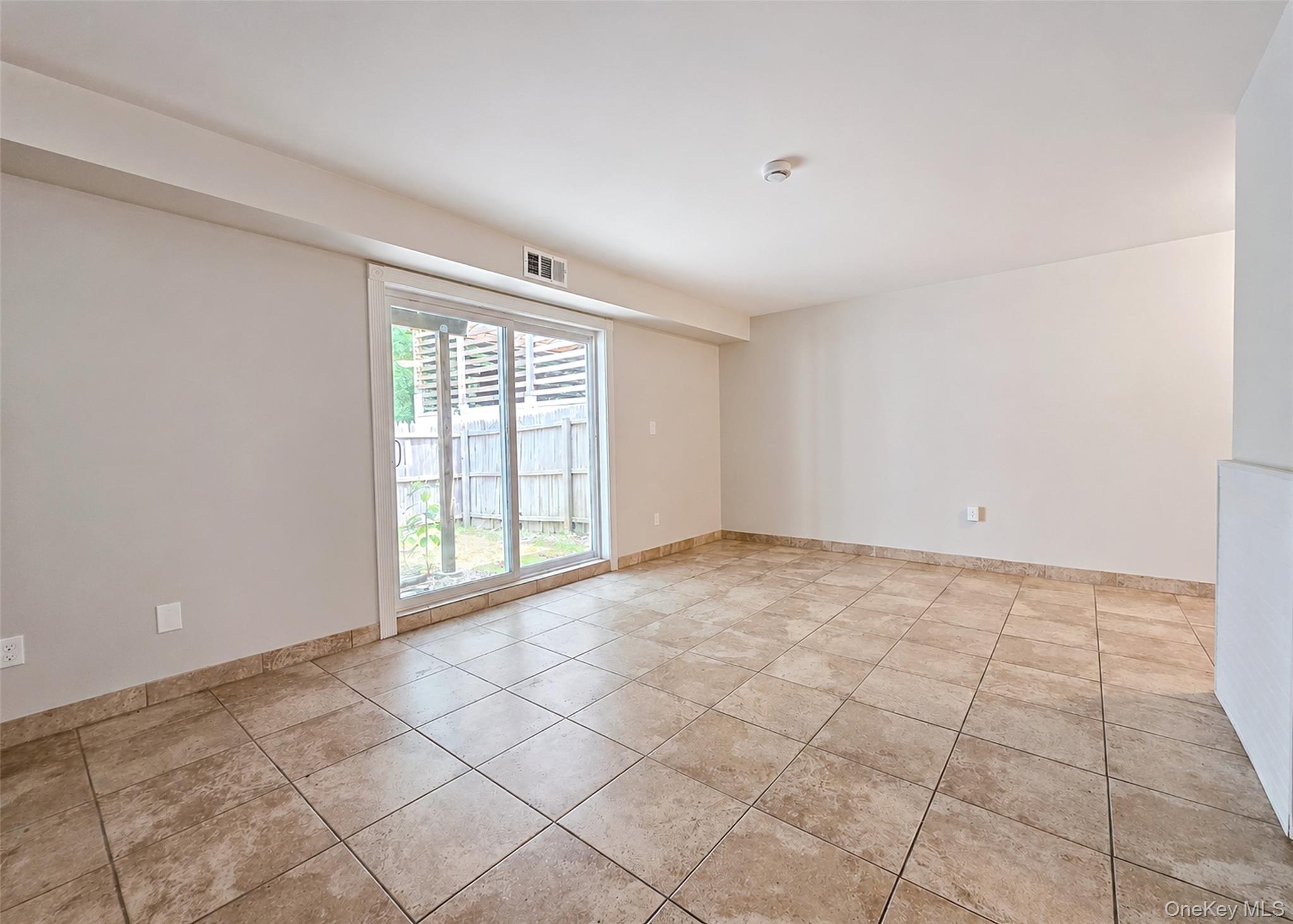 136 Hill Crescent Property Photo 6