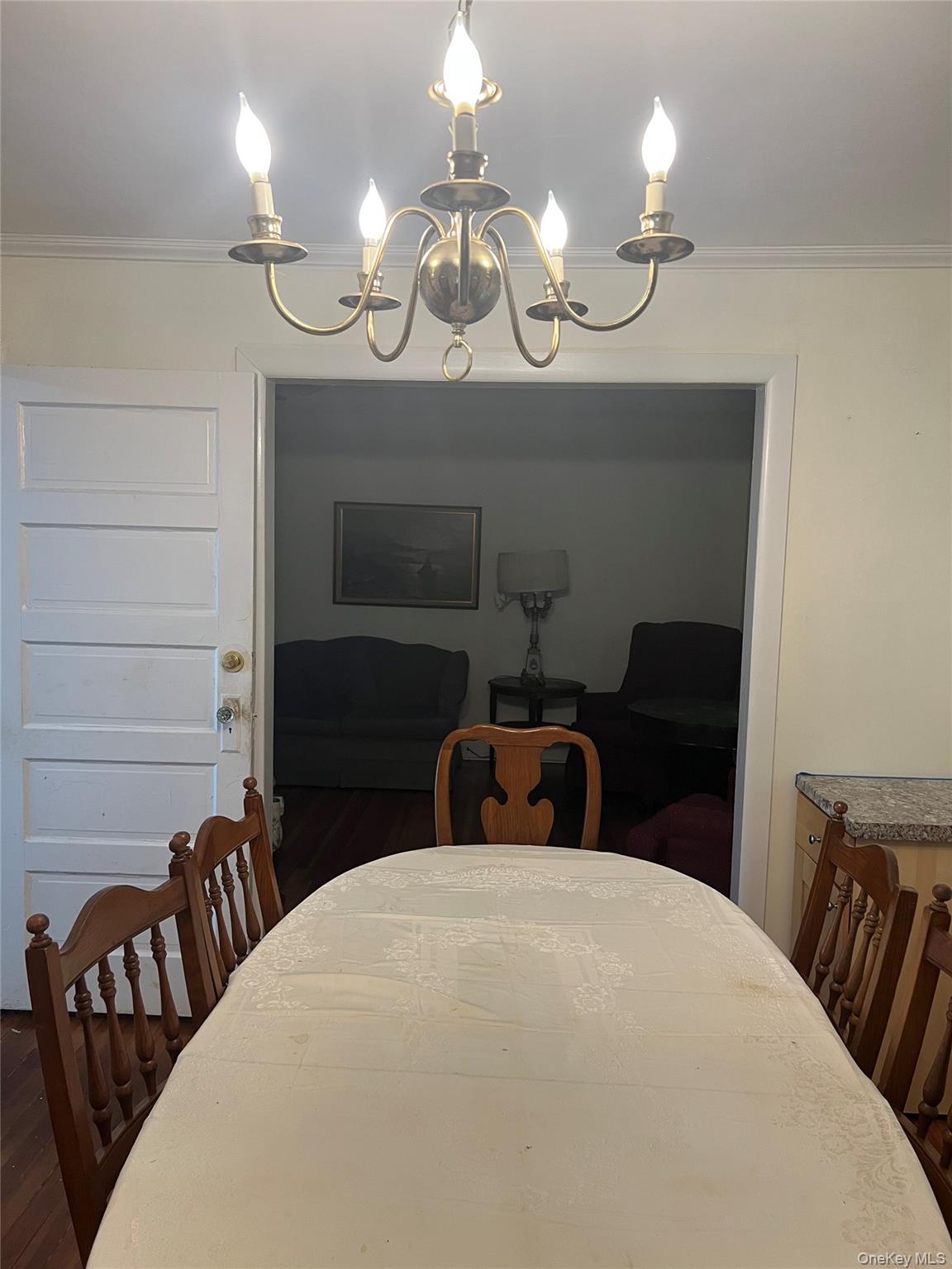 27 Wellington Place Property Photo 4