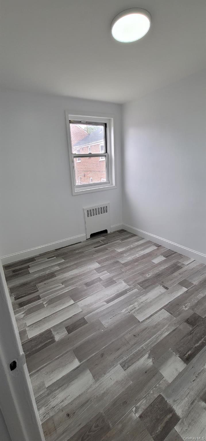 13178 Laurelton Parkway Upper Property Photo 11