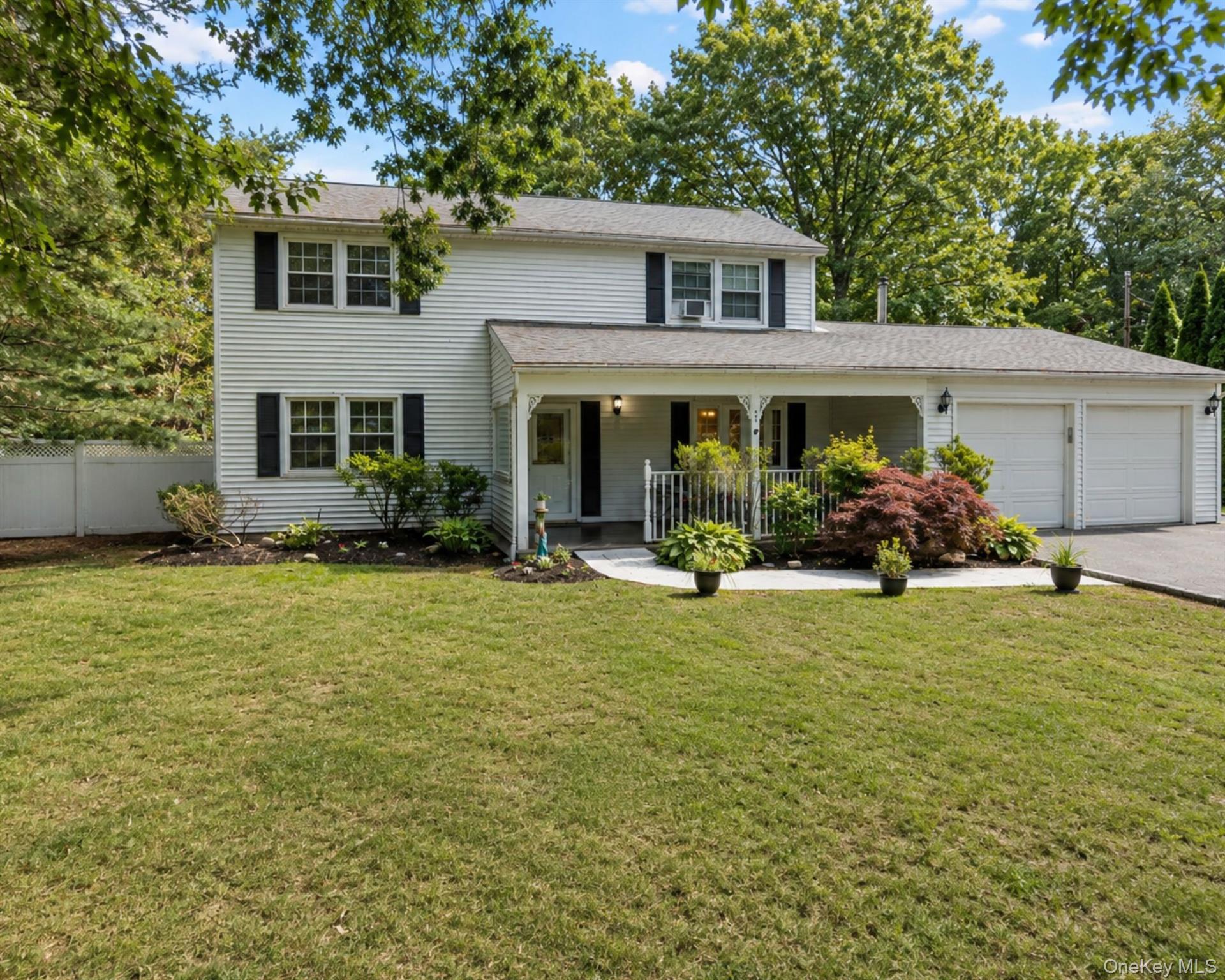 20 Spaulding Lane Property Photo 2
