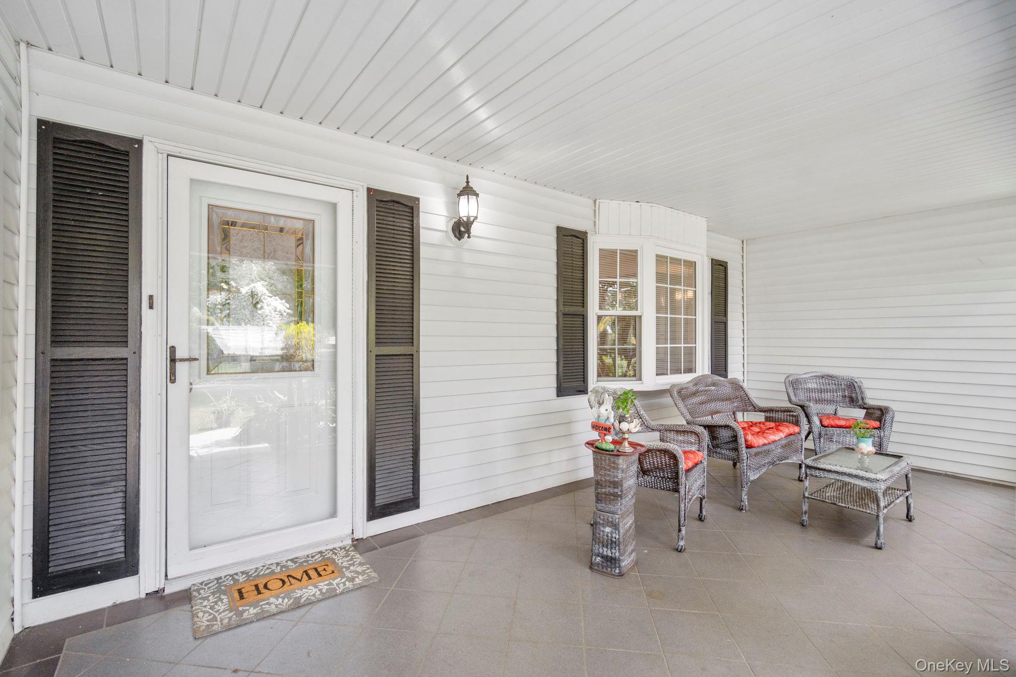 20 Spaulding Lane Property Photo 3
