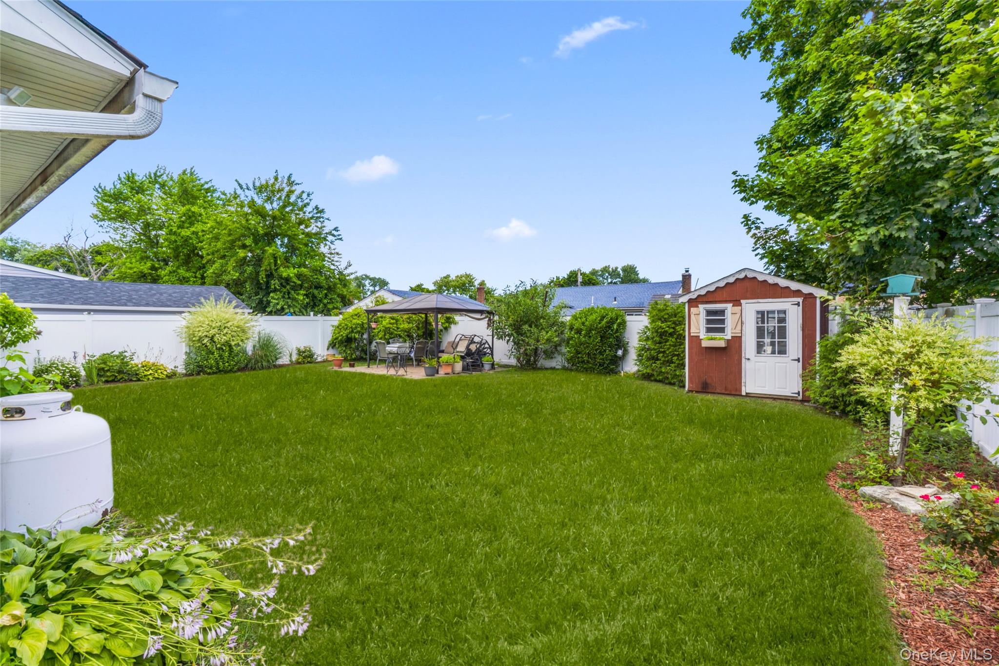 3414 Great Neck Road Property Photo 25