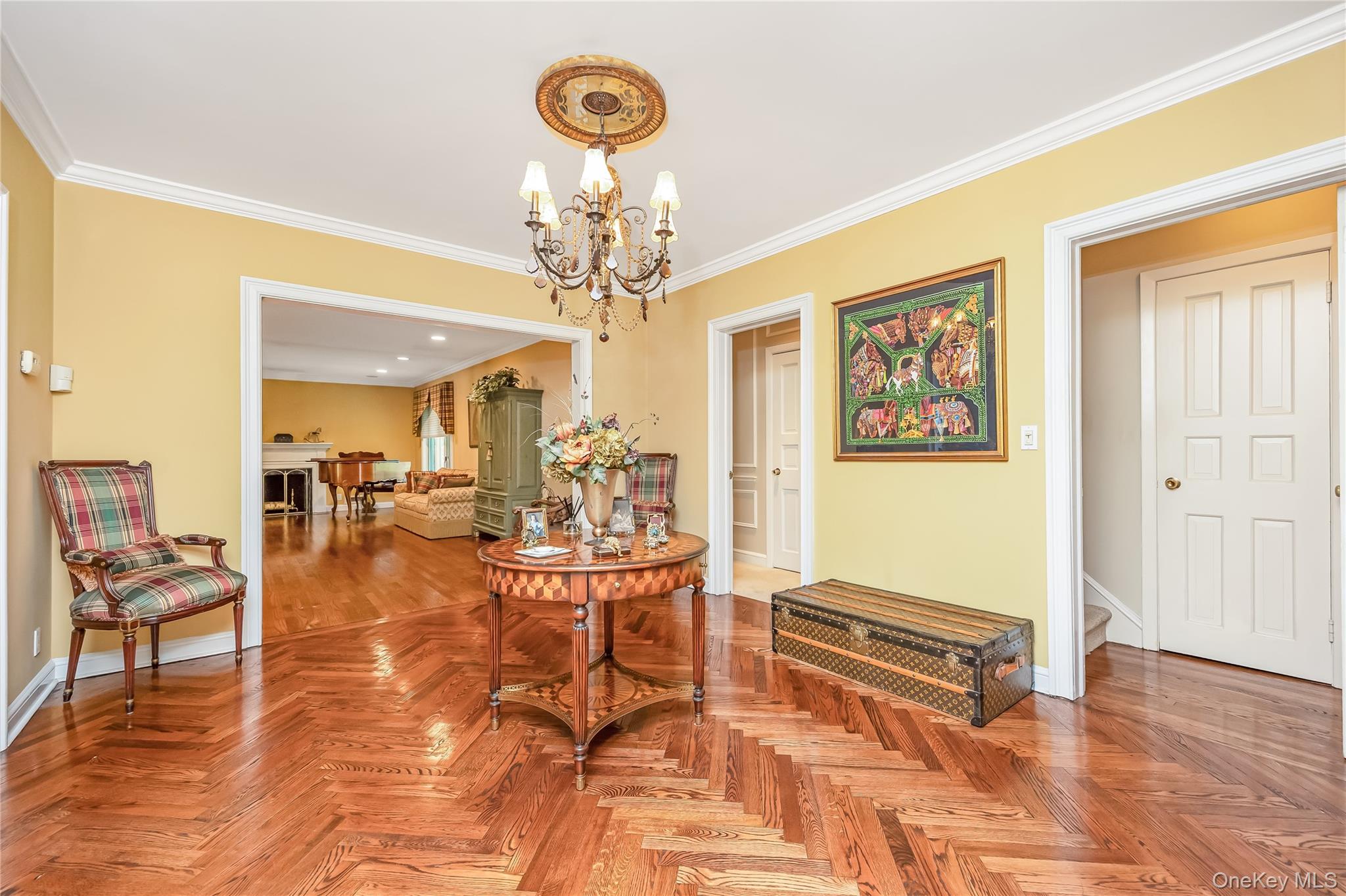 122 Woodmere Boulevard Property Photo 4