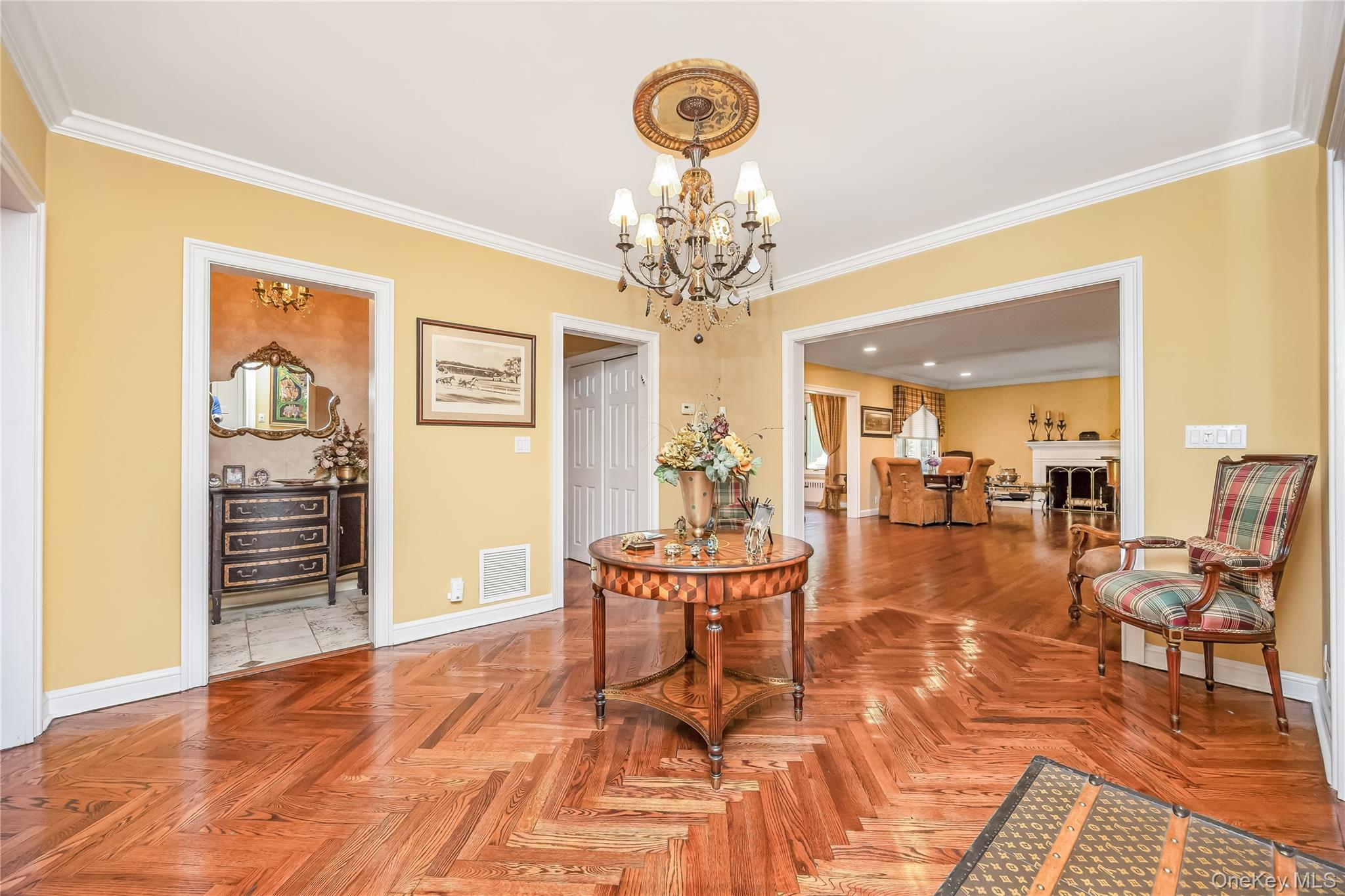 122 Woodmere Boulevard Property Photo 7