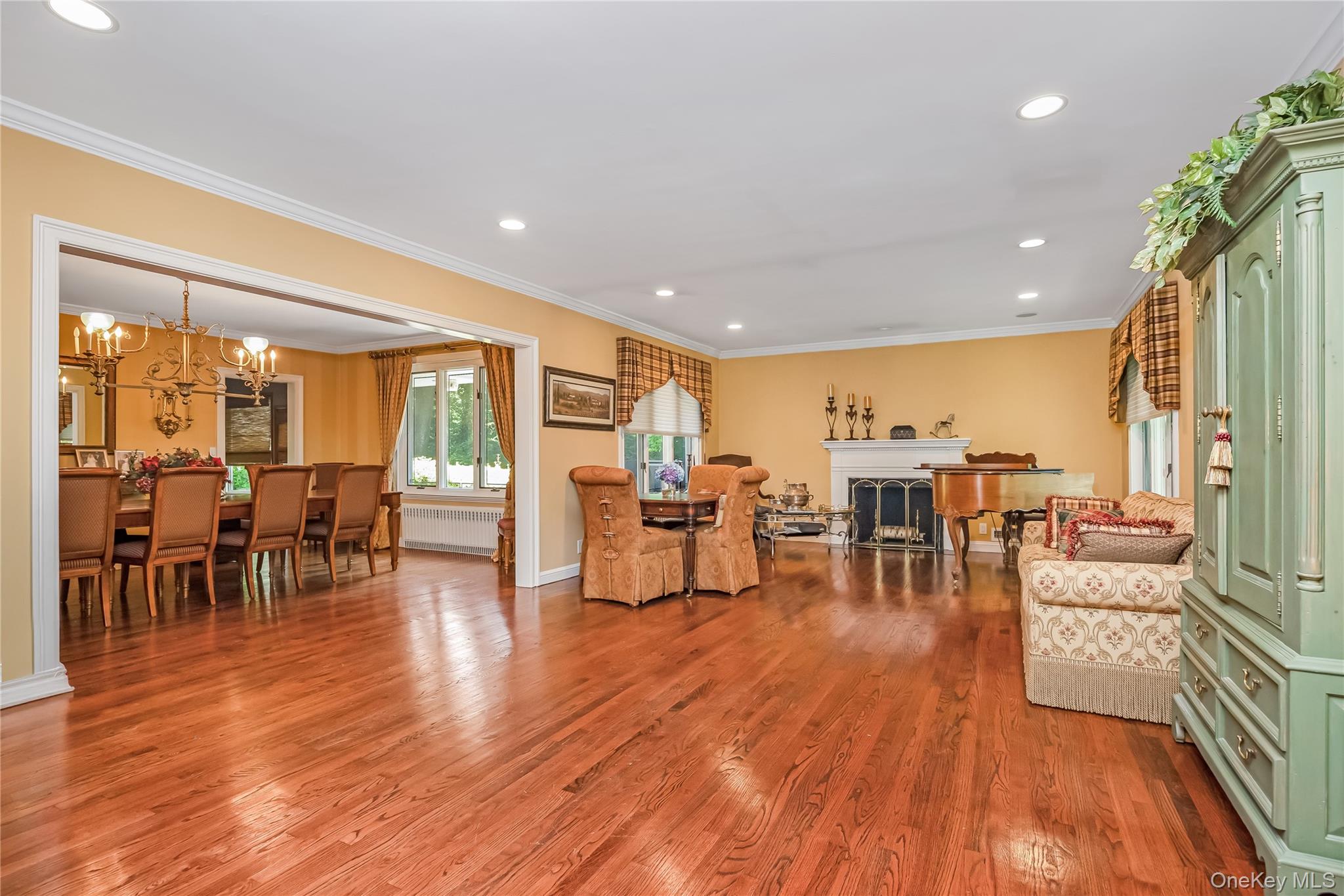 122 Woodmere Boulevard Property Photo 8