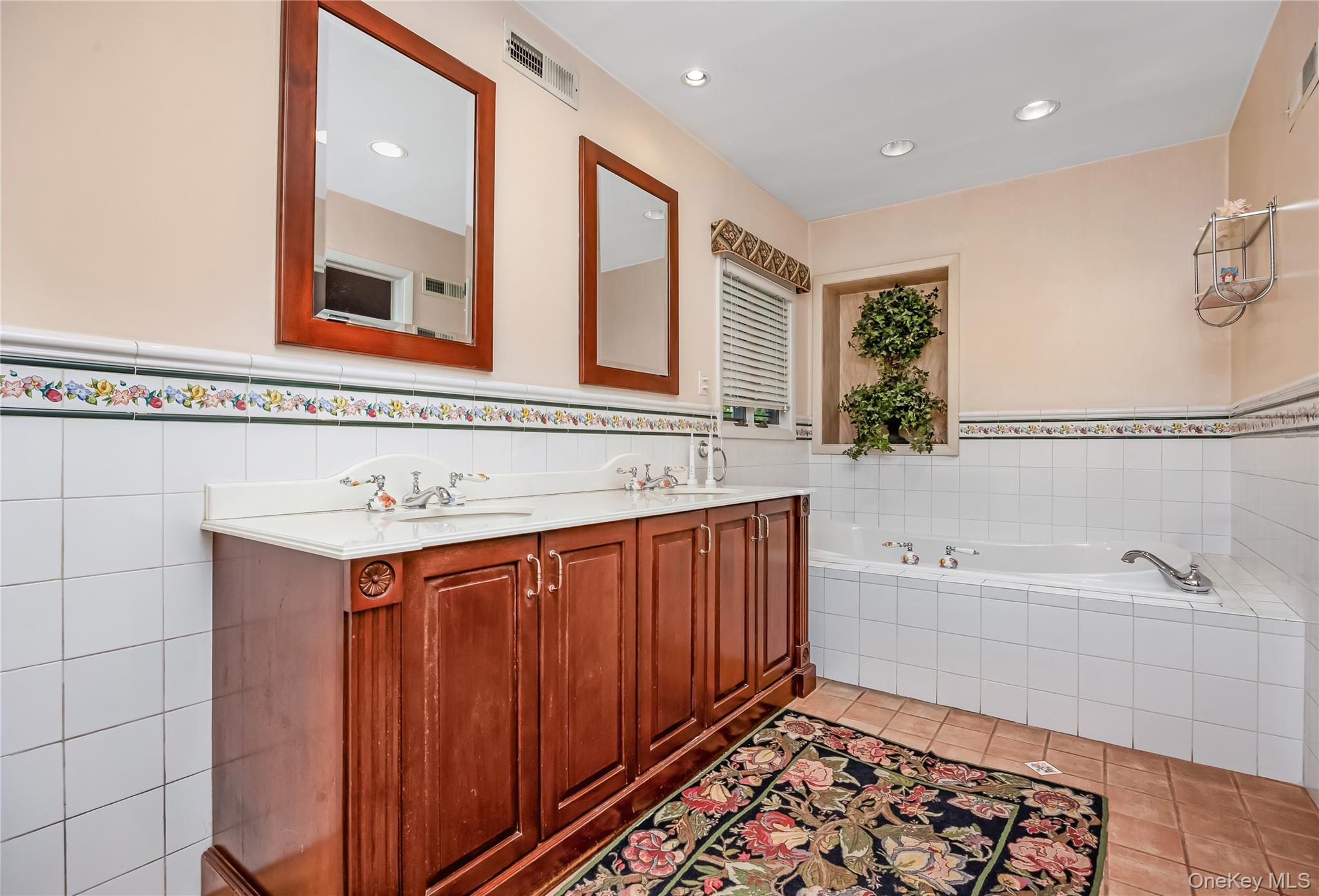 122 Woodmere Boulevard Property Photo 28
