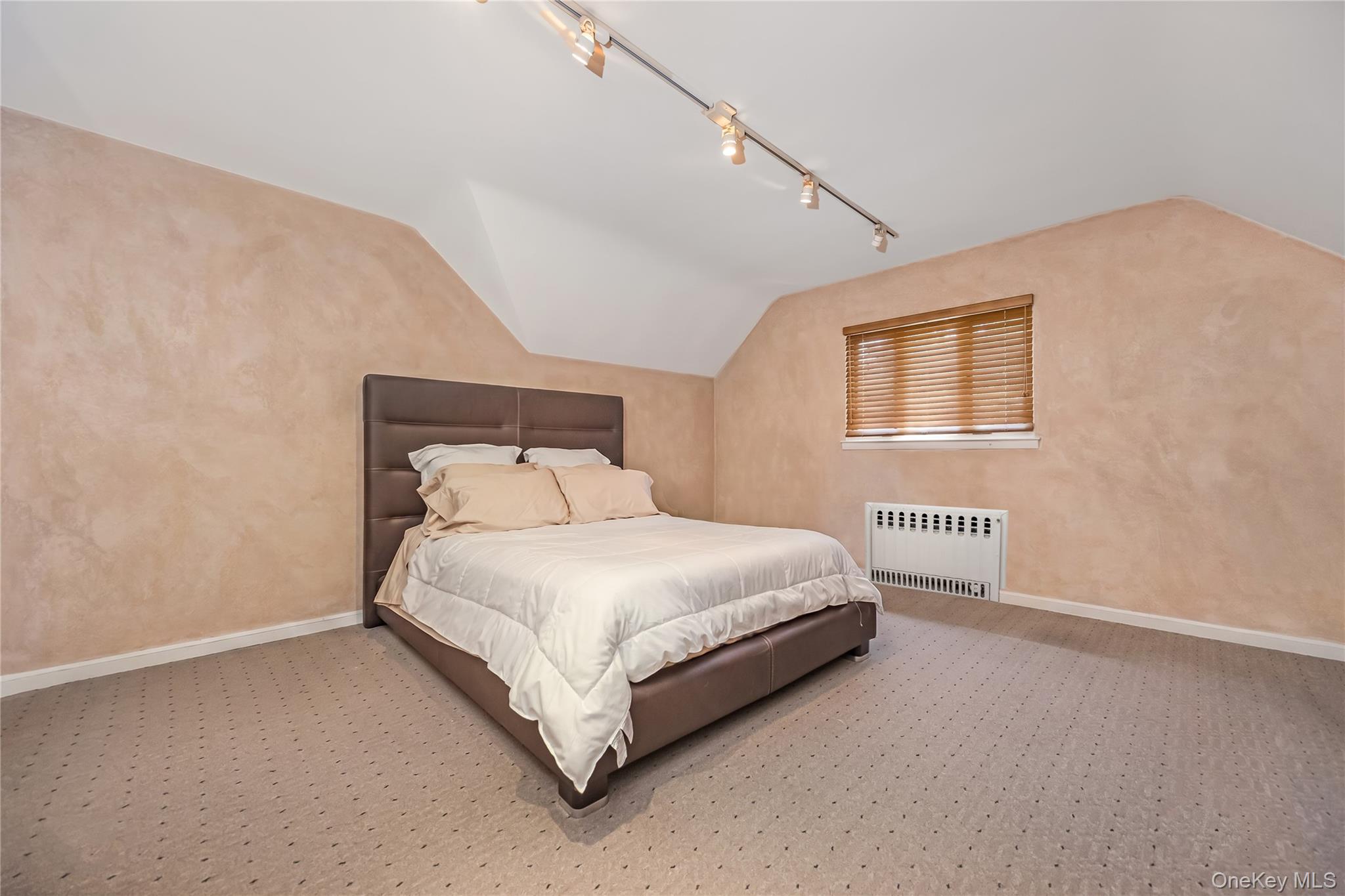 122 Woodmere Boulevard Property Photo 33