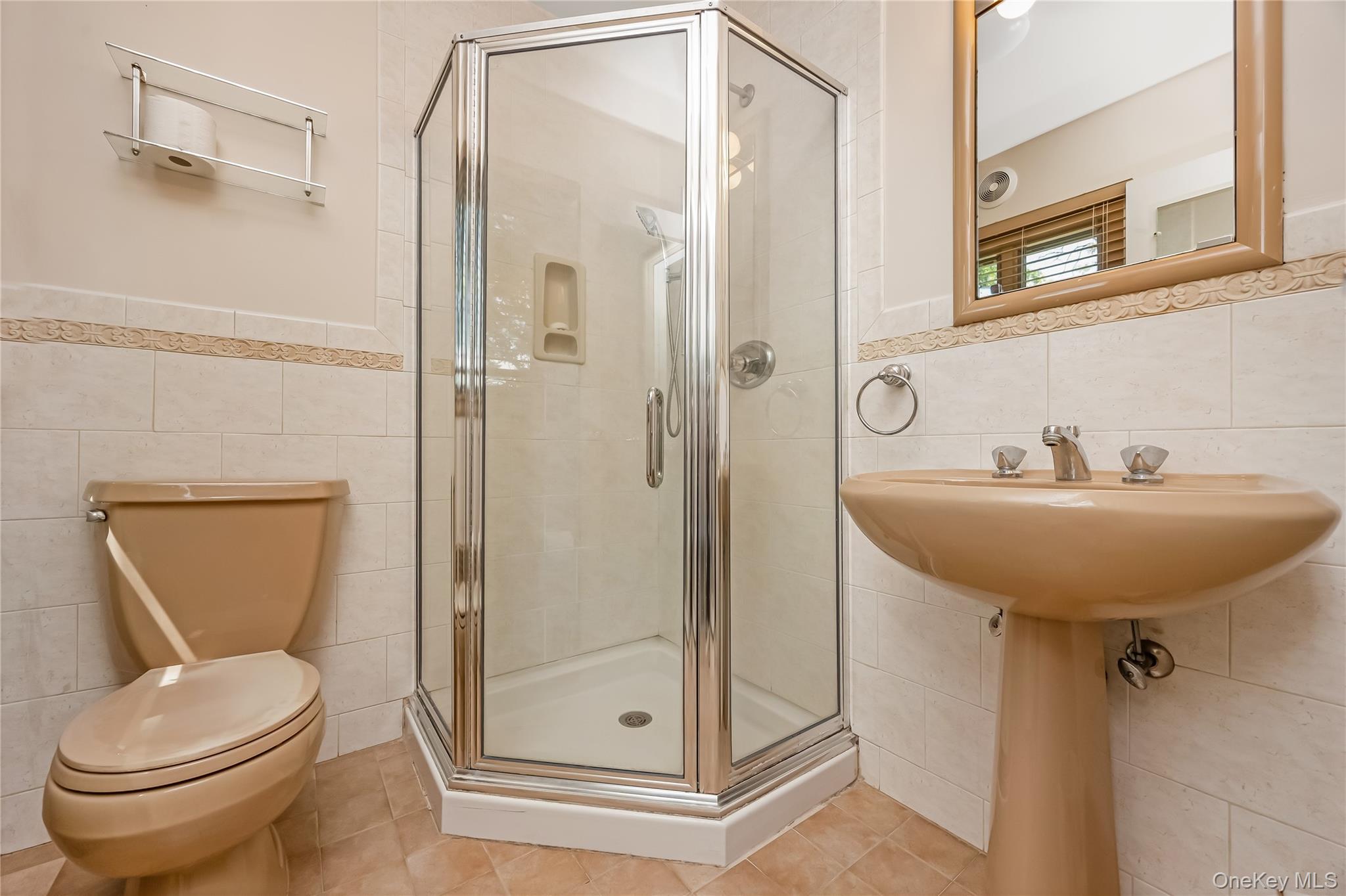 122 Woodmere Boulevard Property Photo 34