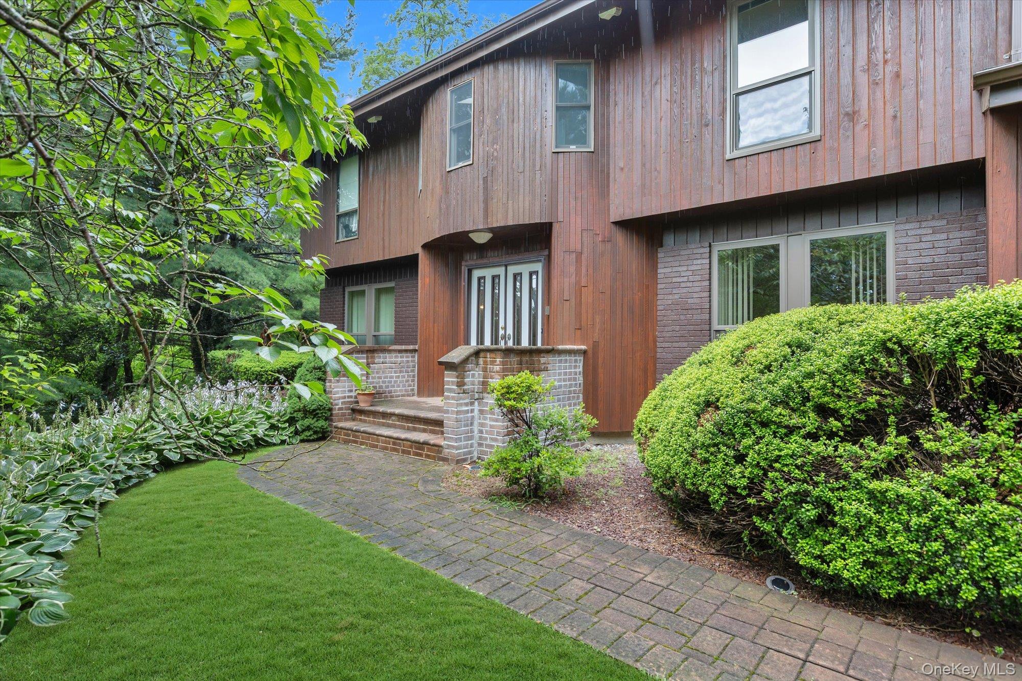 17 Calumet Drive Property Photo 1
