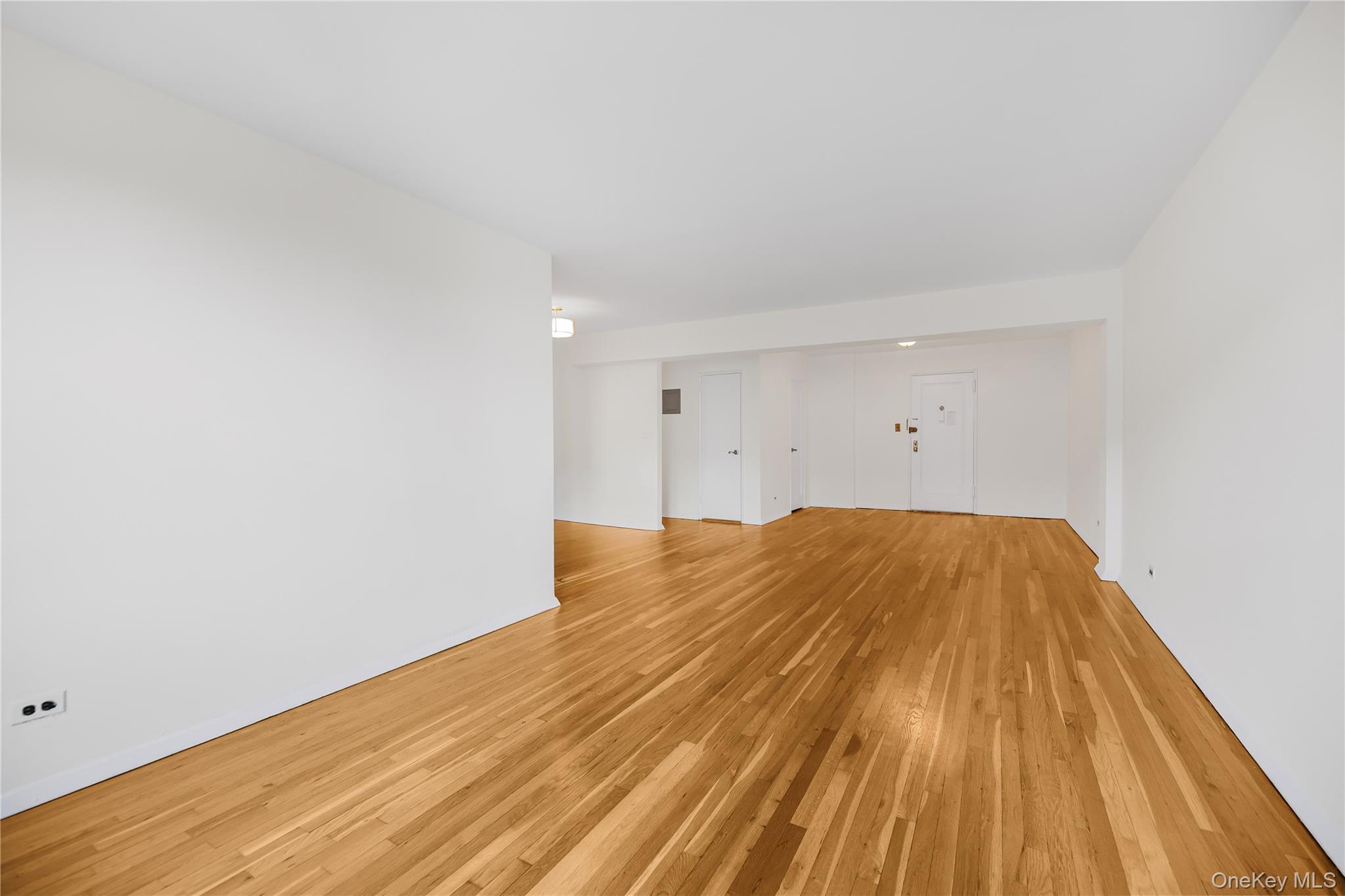 525 W 235th Street 6e Property Photo 4